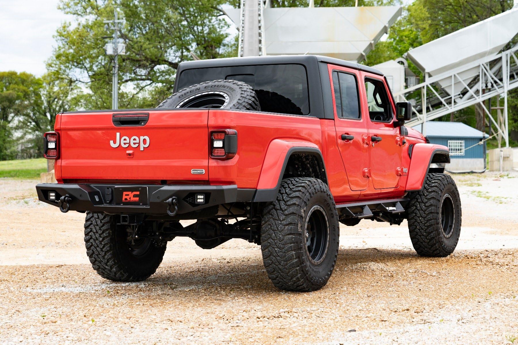Heavy Duty Rough Country Rear Bumper w/LEDs for 2020-2024 Gladiator - 10646