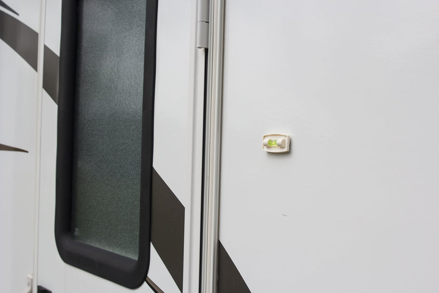 Small Hopkins Towing Solutions 03925 Screw-On Level