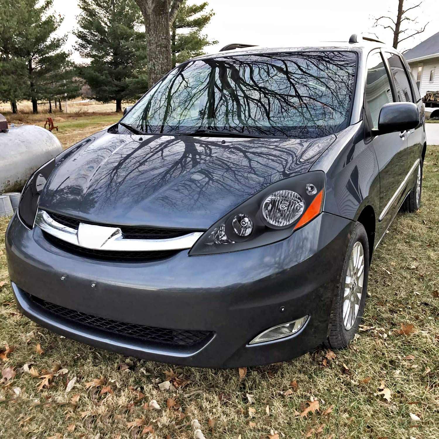 Black Headlights Spec-D Tuning Compatible with 2006-2010 Toyota Sienna, Left + Right Pair Headlamp Assembly
