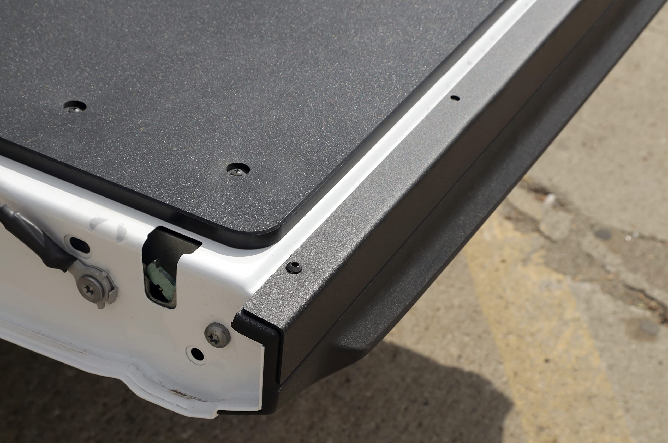 Dee Zee Tailgate Protector DZ3127TB Ford Maverick 2022+