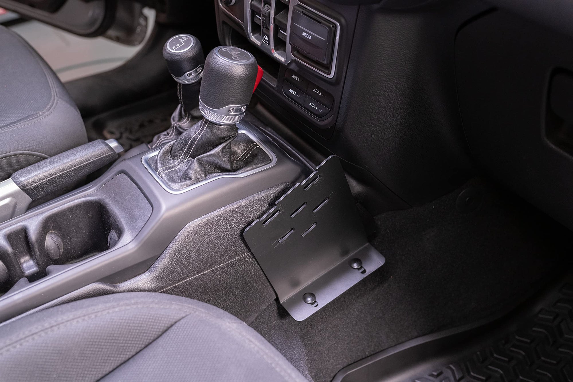 Race Radio Mount Rugged Ridge for Jeep Wrangler JL | Steel, Black | 13551.06 | Fits 2018-2025 Jeep Wrangler JL