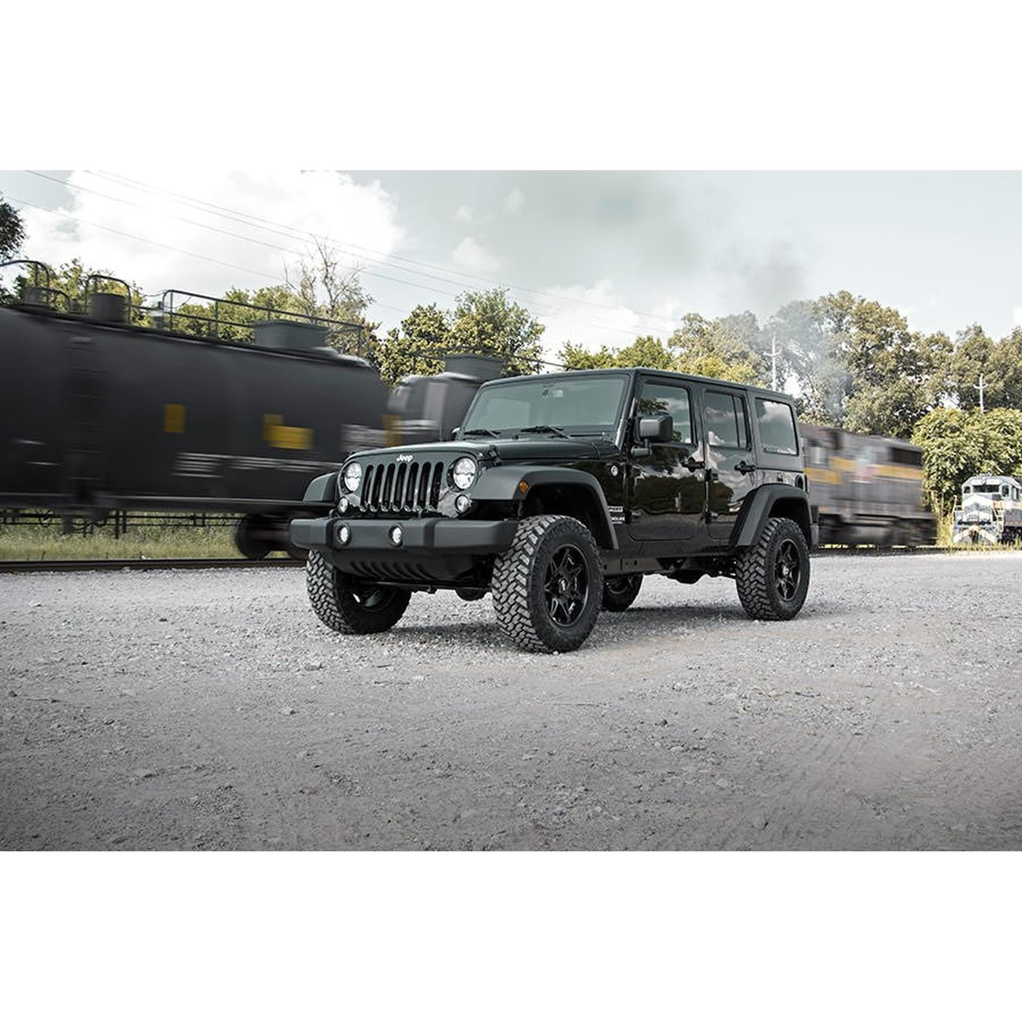 2.5" Lift Kit Rough Country for 2007-2018 Jeep Wrangler JK Unlimited - 67940