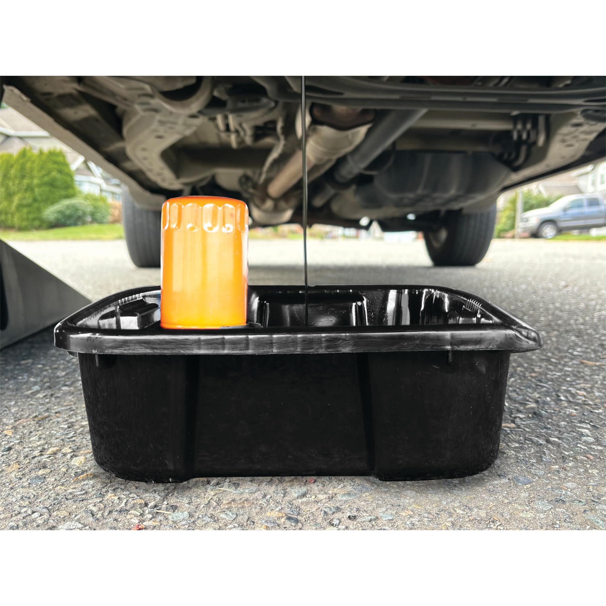11-Quart Performance Tool W4079 Oil Drain Pan, Chemical-Resistant, Oil Filter Stand, Black