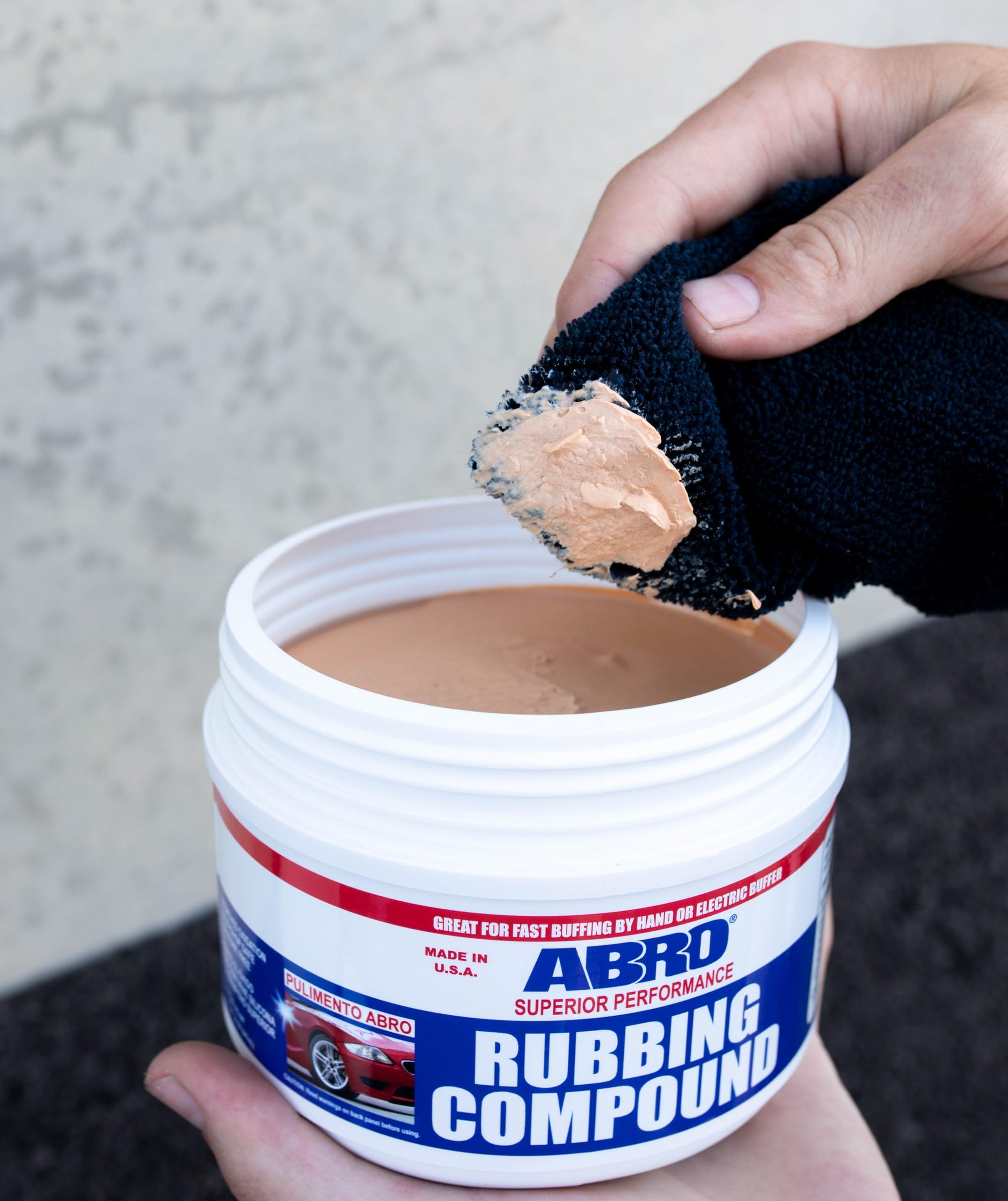 ABRO Automotive Superior Performance Rubbing Compound for Oxidized Finishes, Buff, Shine, Smooth, & Clean, Scratch Remover for Vehicles, Boats, & Bikes - 32 oz.