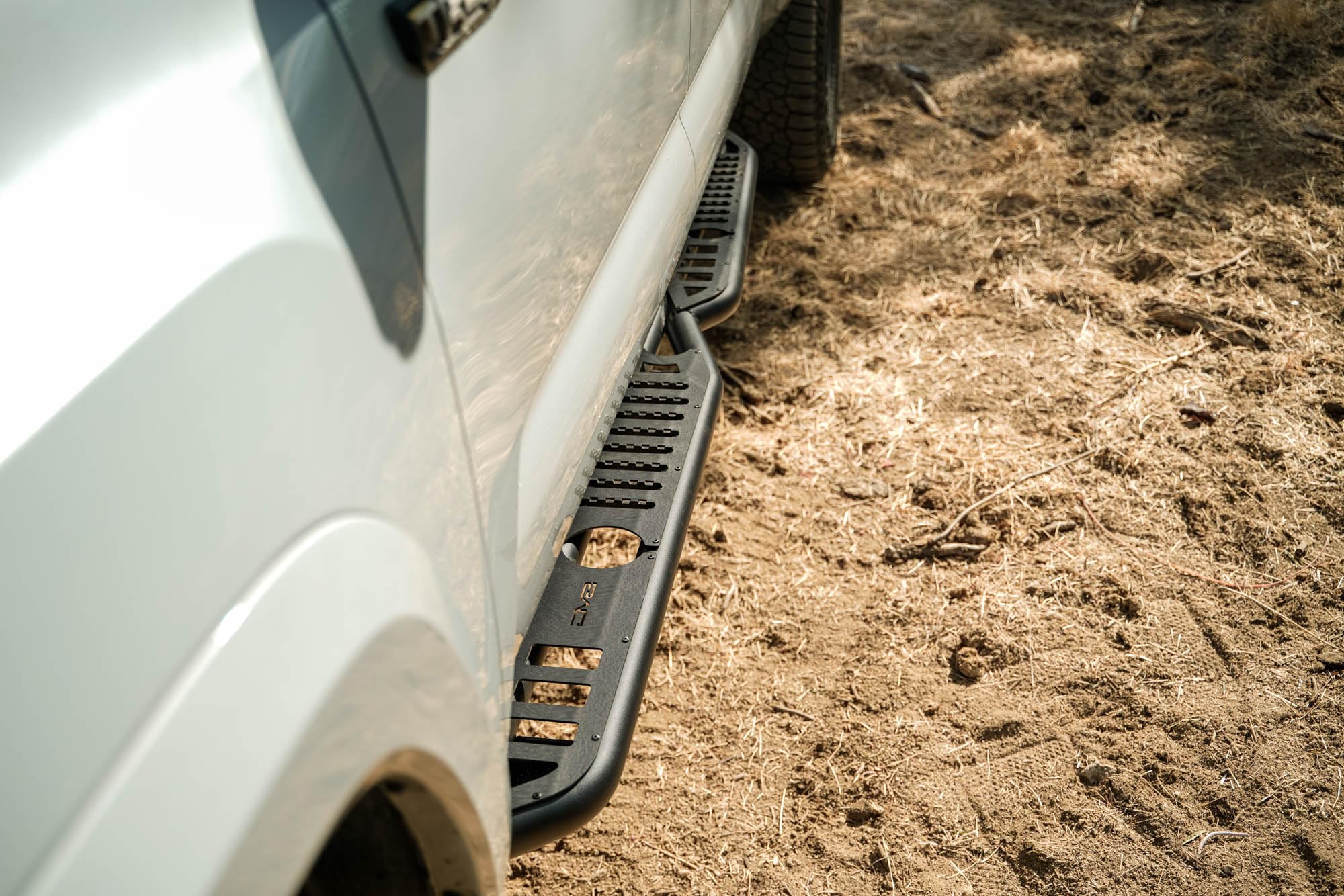 Offroad DV8 OE Plus Side Steps for 2016-2023 Toyota Tacoma Crew Cab | Anti-Slip Design | Mounts to Body/Pinch Weld | Provides Protection from Light Trail Debris | Fully Bolt-On | Powder Coated | Steel