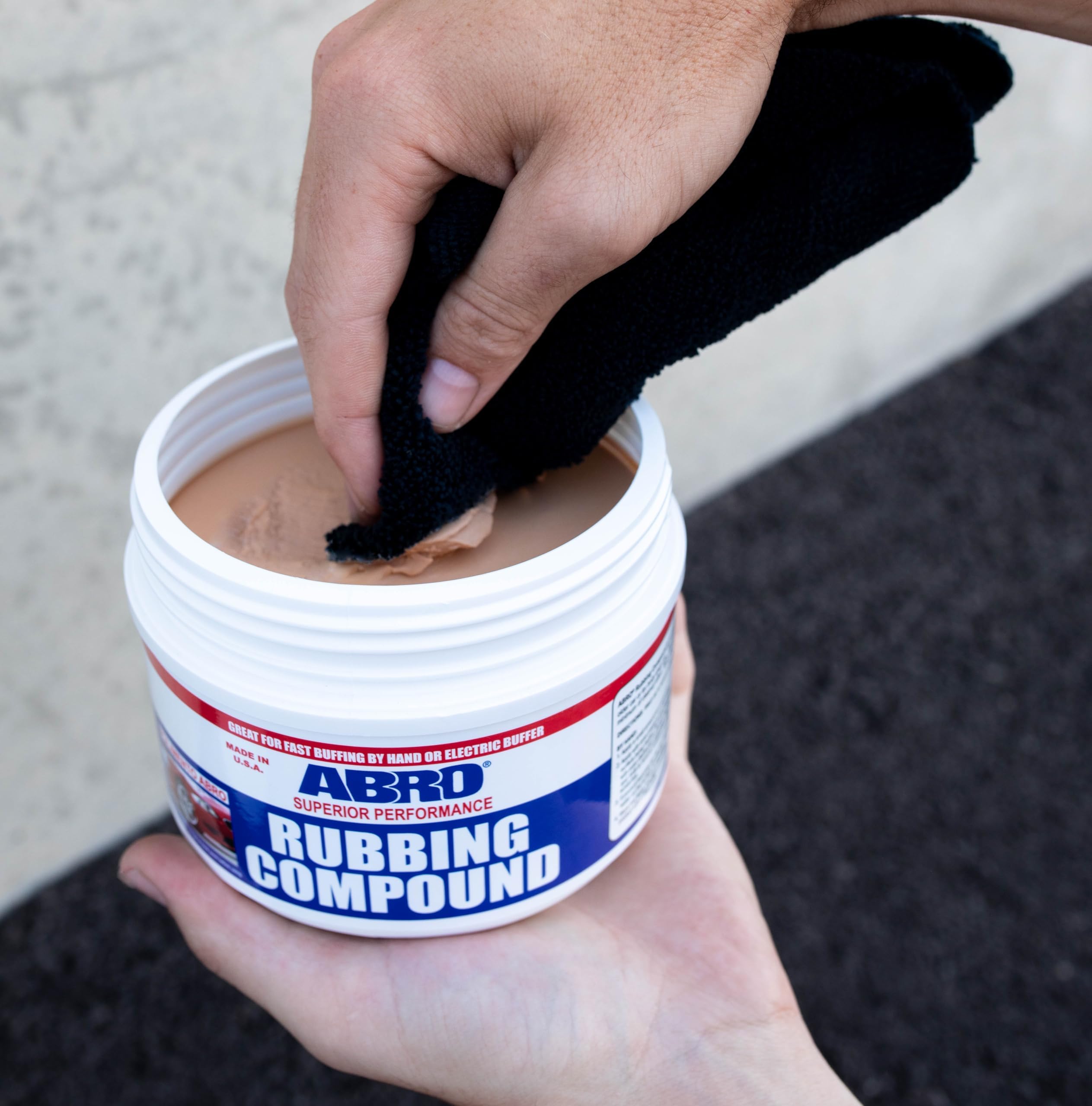 ABRO Automotive Superior Performance Rubbing Compound for Oxidized Finishes, Buff, Shine, Smooth, & Clean, Scratch Remover for Vehicles, Boats, & Bikes - 32 oz.