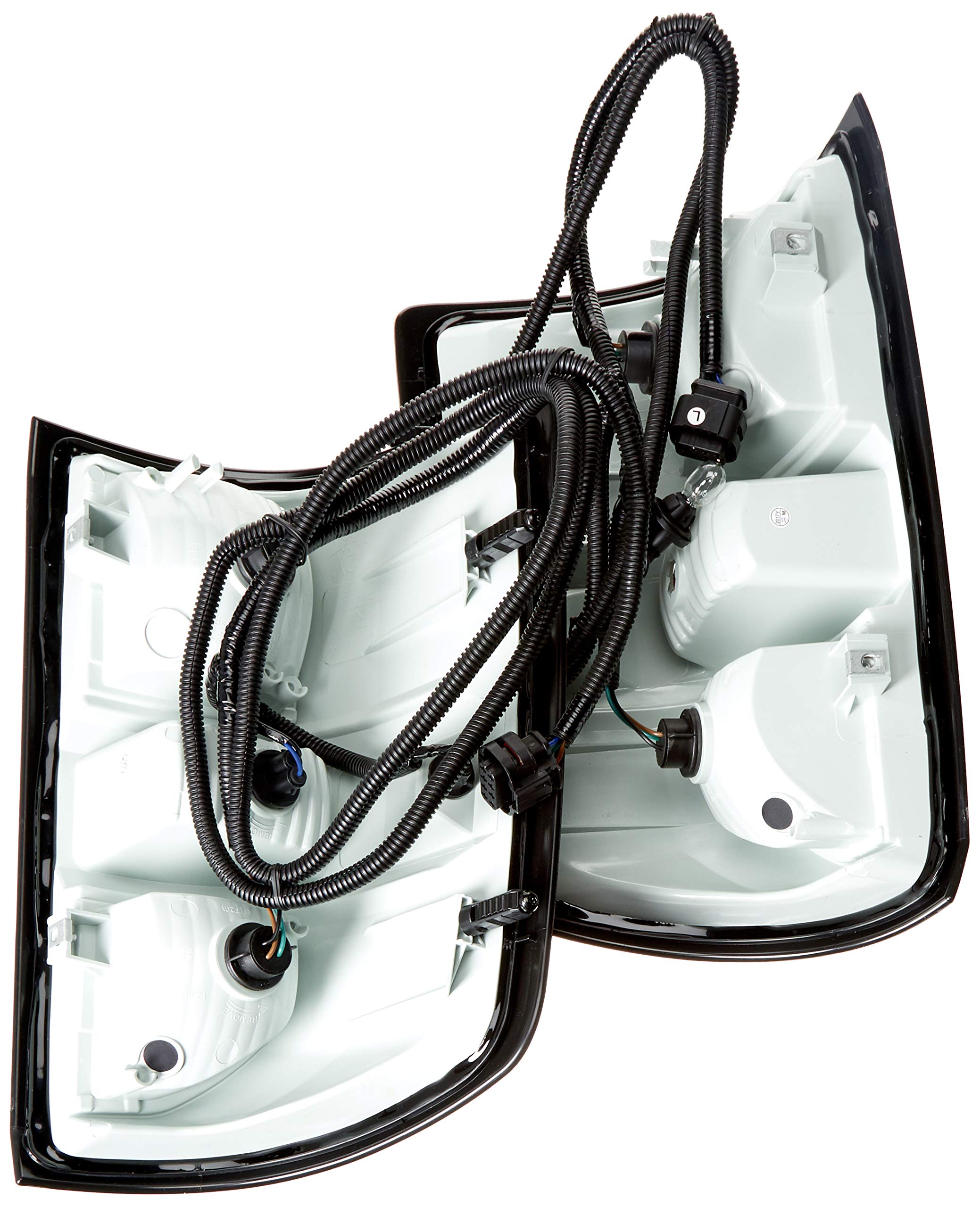 Tail Light Xtune ALT-JH-GS14-OE-RSM (14-16 2500HD/3500HD 15-16 (Not compatible on 2016 models w/factory LED s or 3500 HD Dually Models) OEM Style - Red Smoked)