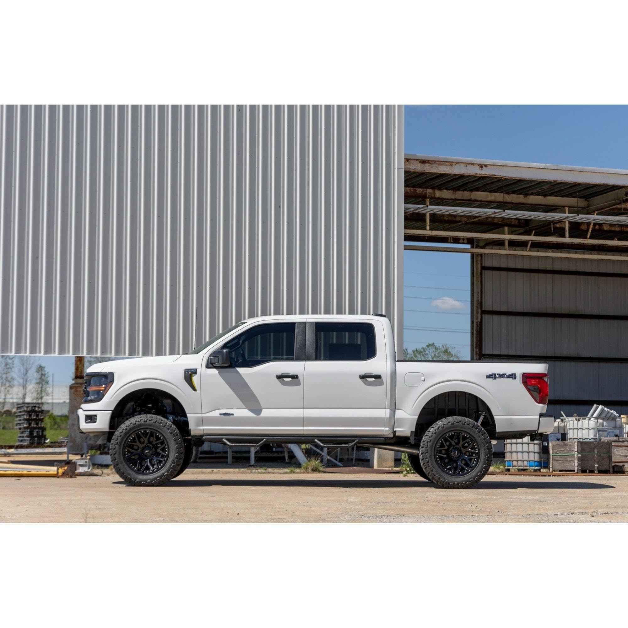 6" Suspension Lift Kit Rough Country for 2021-2024 Ford F-150 4WD - 49940
