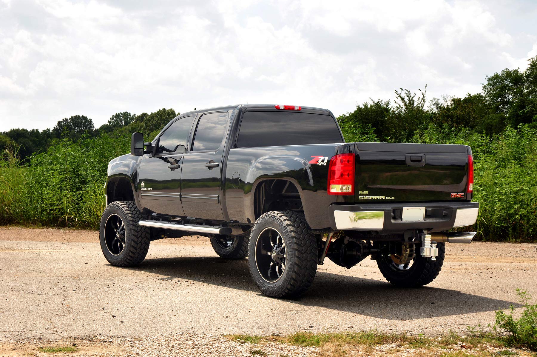 6" Rough Country Suspension Lift Kit for 2001-2010 Chevy/GMC 2500HD 2WD - 220N3A