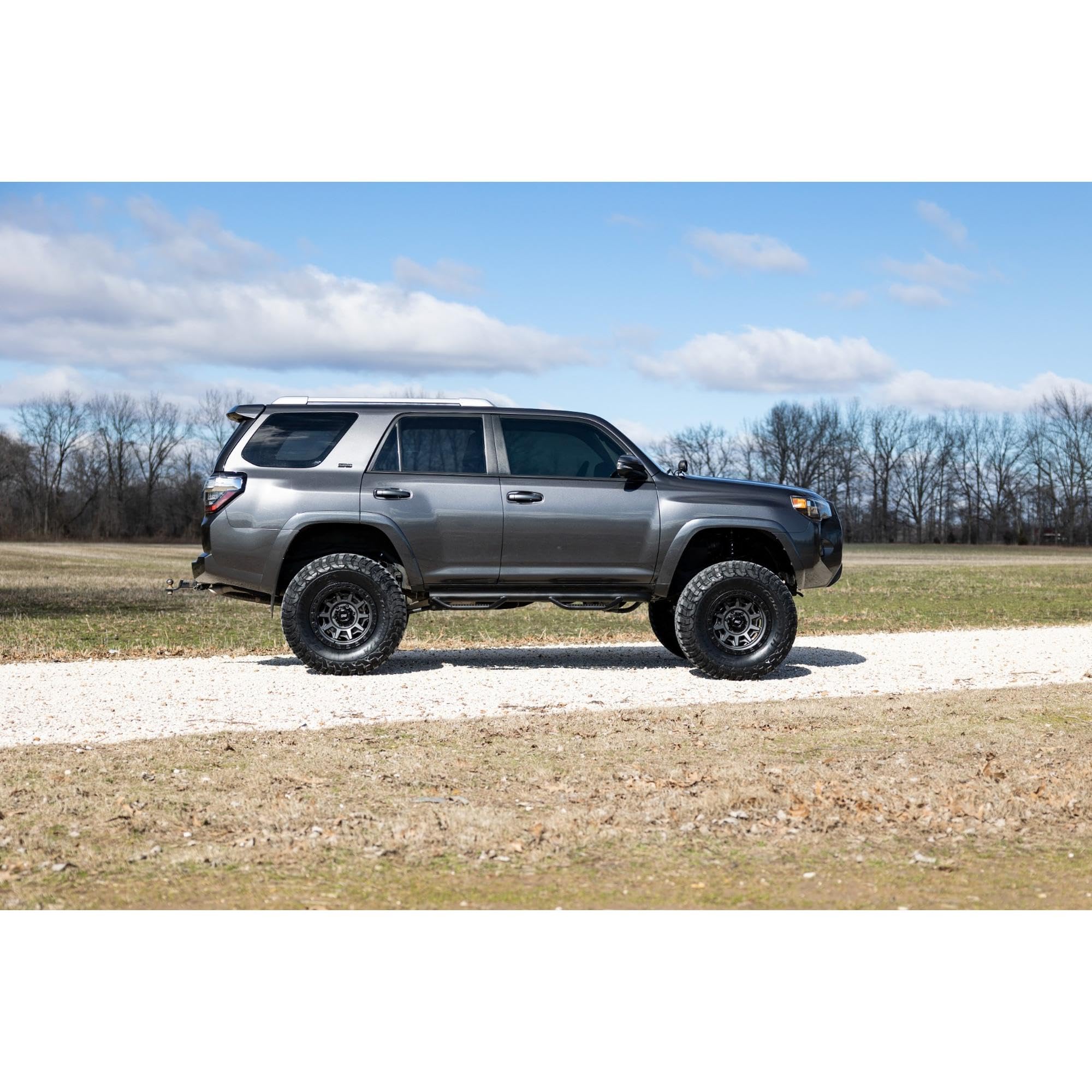6" Rough Country Suspension Lift Kit w/M1 Struts & M1 Rear Shocks for Toyota 4Runner (2015-2020) - Performance M1 Struts with M1 Shock Absorbers