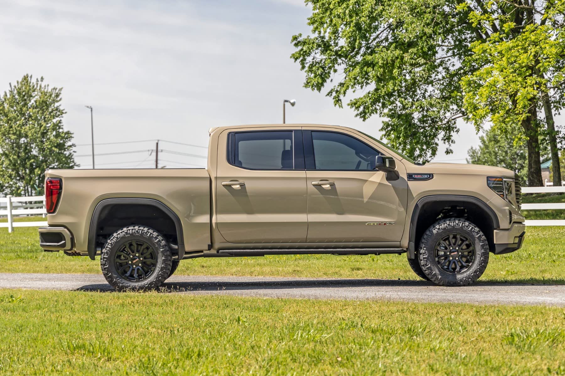 1.5" Rough Country Leveling Kit for Chevy Silverado ZR2 & GMC Sierra AT4X 1500 (2022-2026) - Increases Ground Clearance, Easy Bolt-On Install