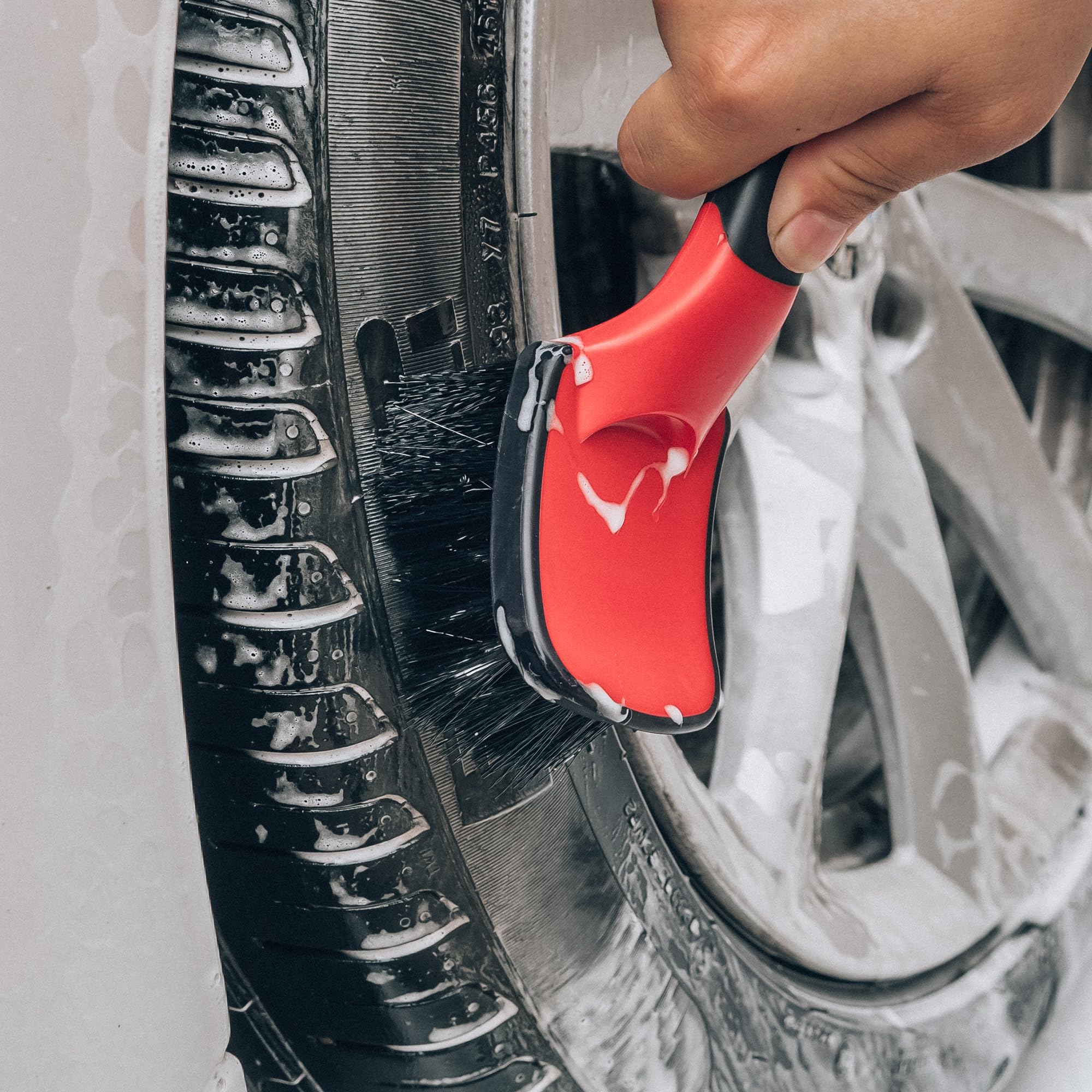 Maxshine Heavy Duty Universal Soft Grip Brush | Ergonomic Short Handle, Anti-Slip Grip, Scratch-Resistant Bumper | Stiff Bristles for Tires, Carpets & Tough Surfaces | Auto, Boat & Marine Detailing