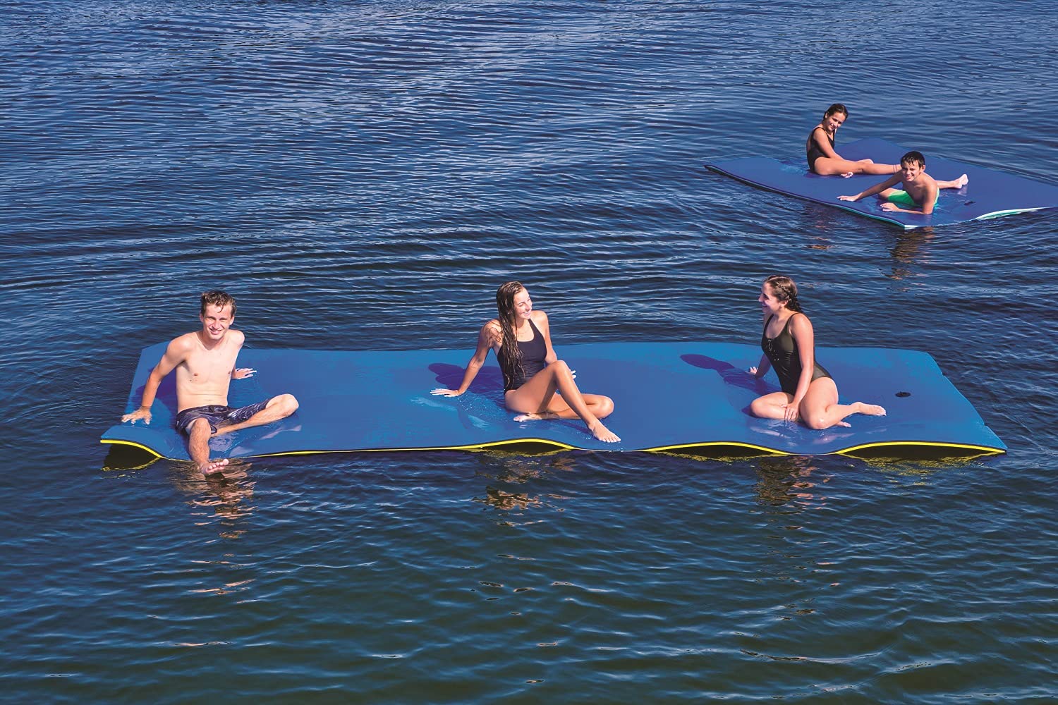 WOW CHILLRAFT Watersports 20X6' Blue/White/red