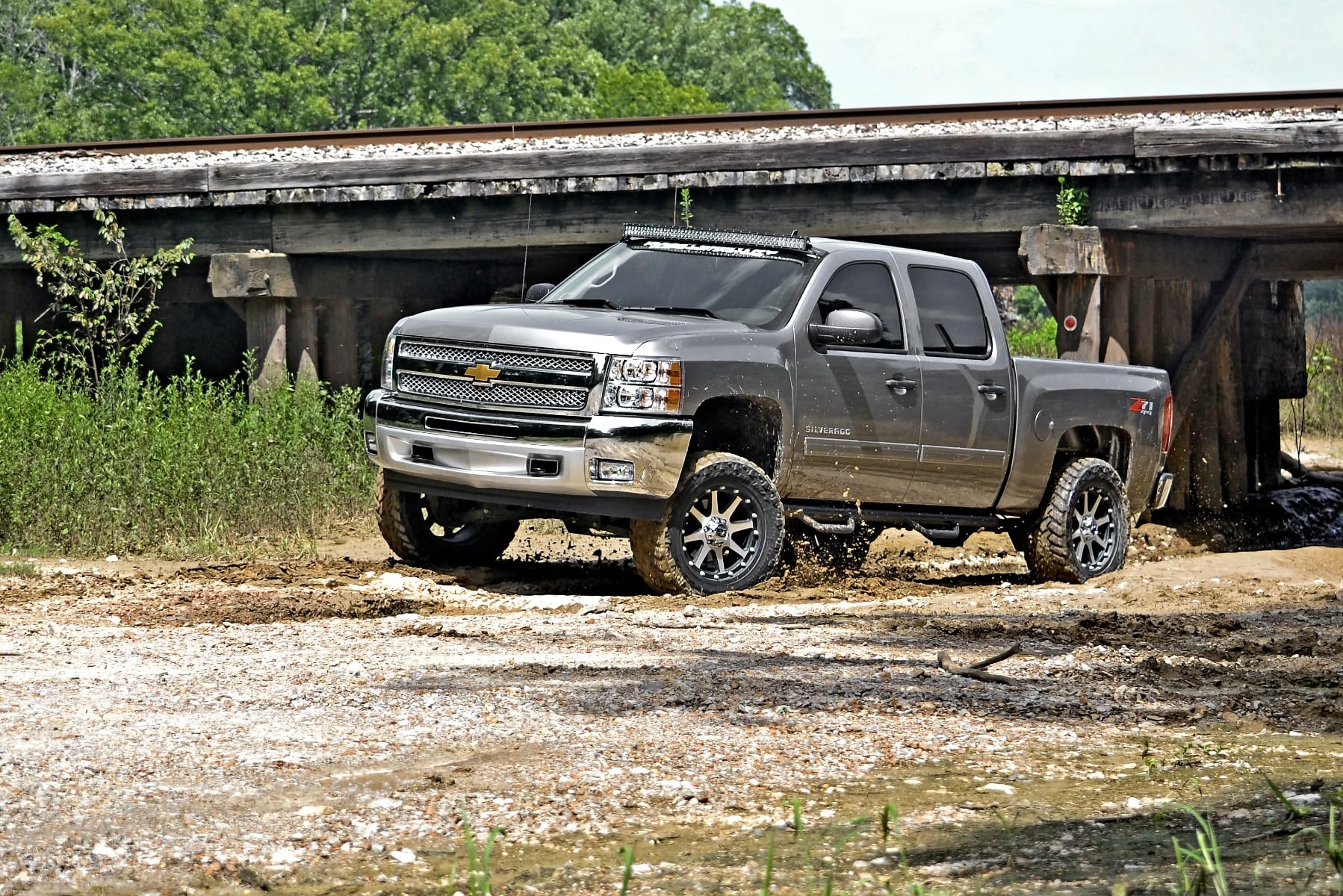 6" Rough Country Suspension Lift Kit with Strut Spacers/N3 Rear Shocks for Chevy Silverado & GMC Sierra 1500 (2007-2013) 4WD