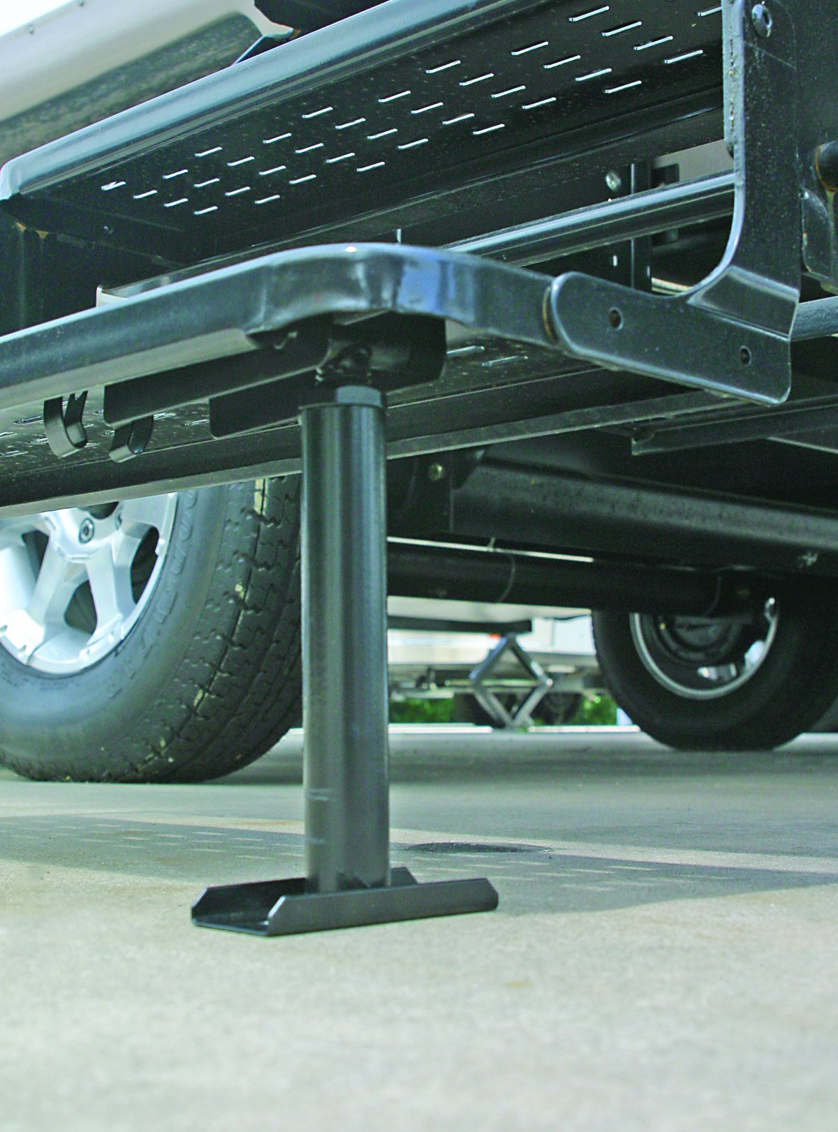 Self Stor Camco RV Step Brace | Additional RV Step Stability Provides | 1,000lb Weight Rating (43671)