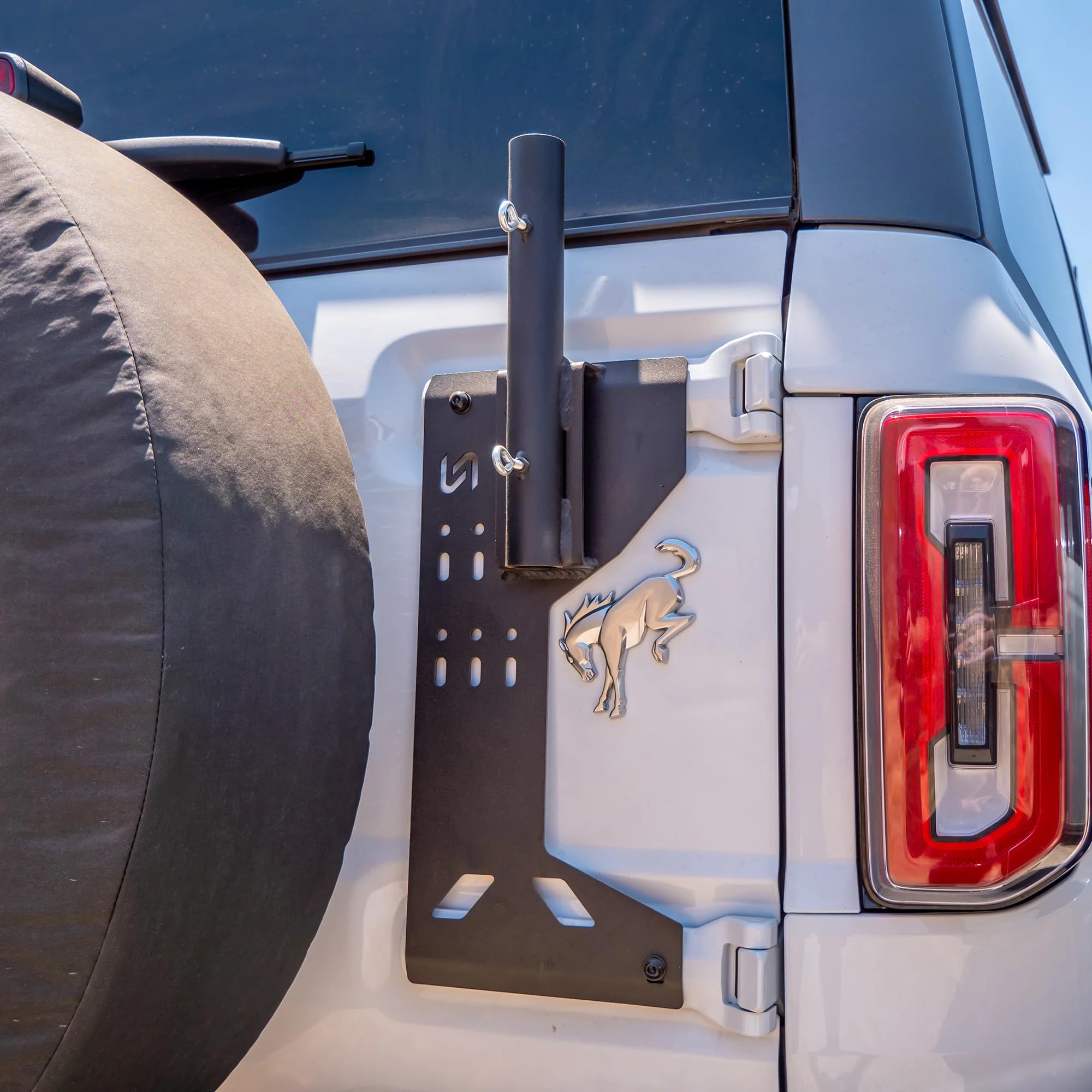 2021+ Ford Bronco Turn Offroad Tailgate Flag Mount