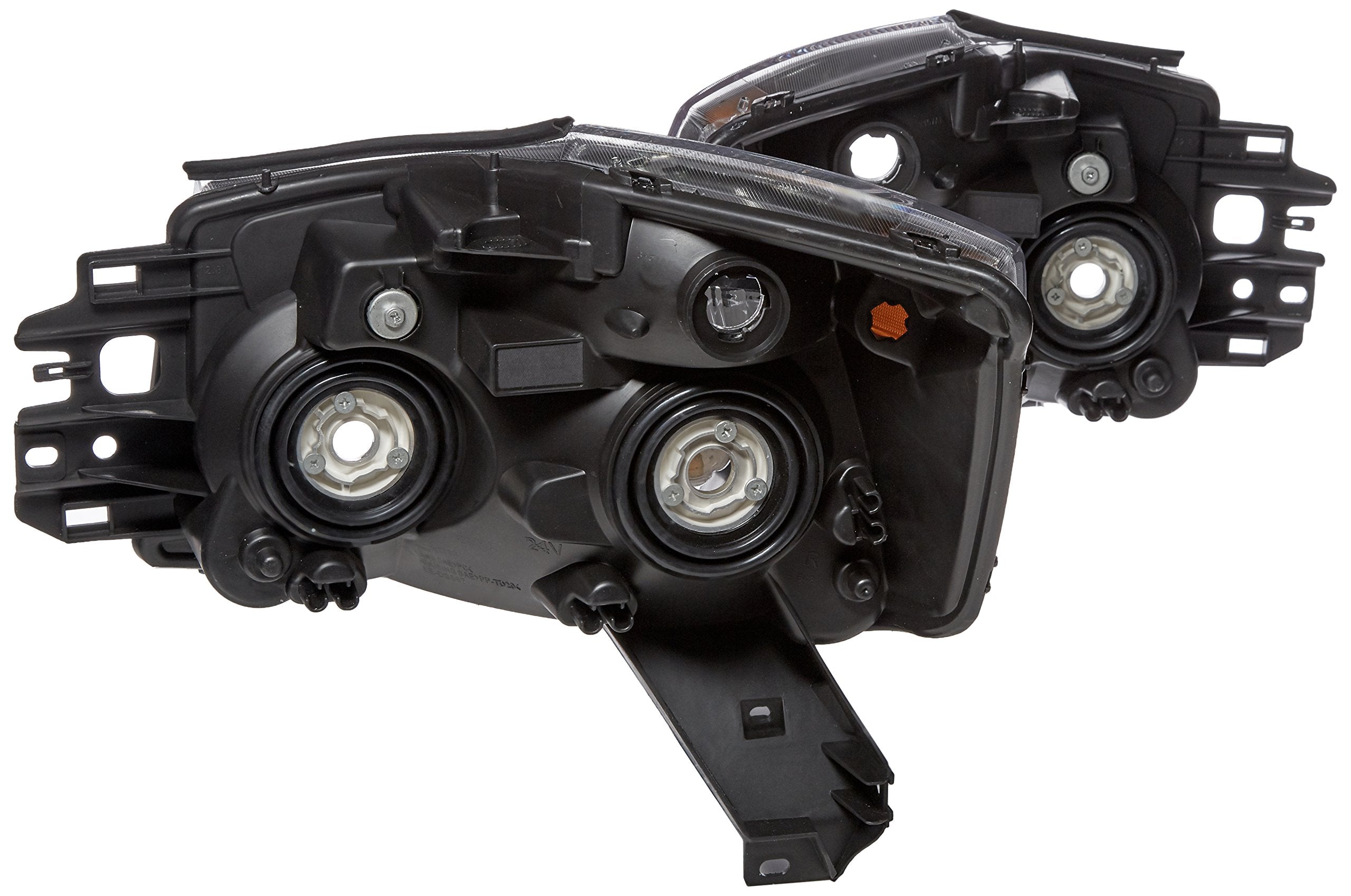 Nissan Titan Xtune HD-JH-NTI04-AM-C Headlight