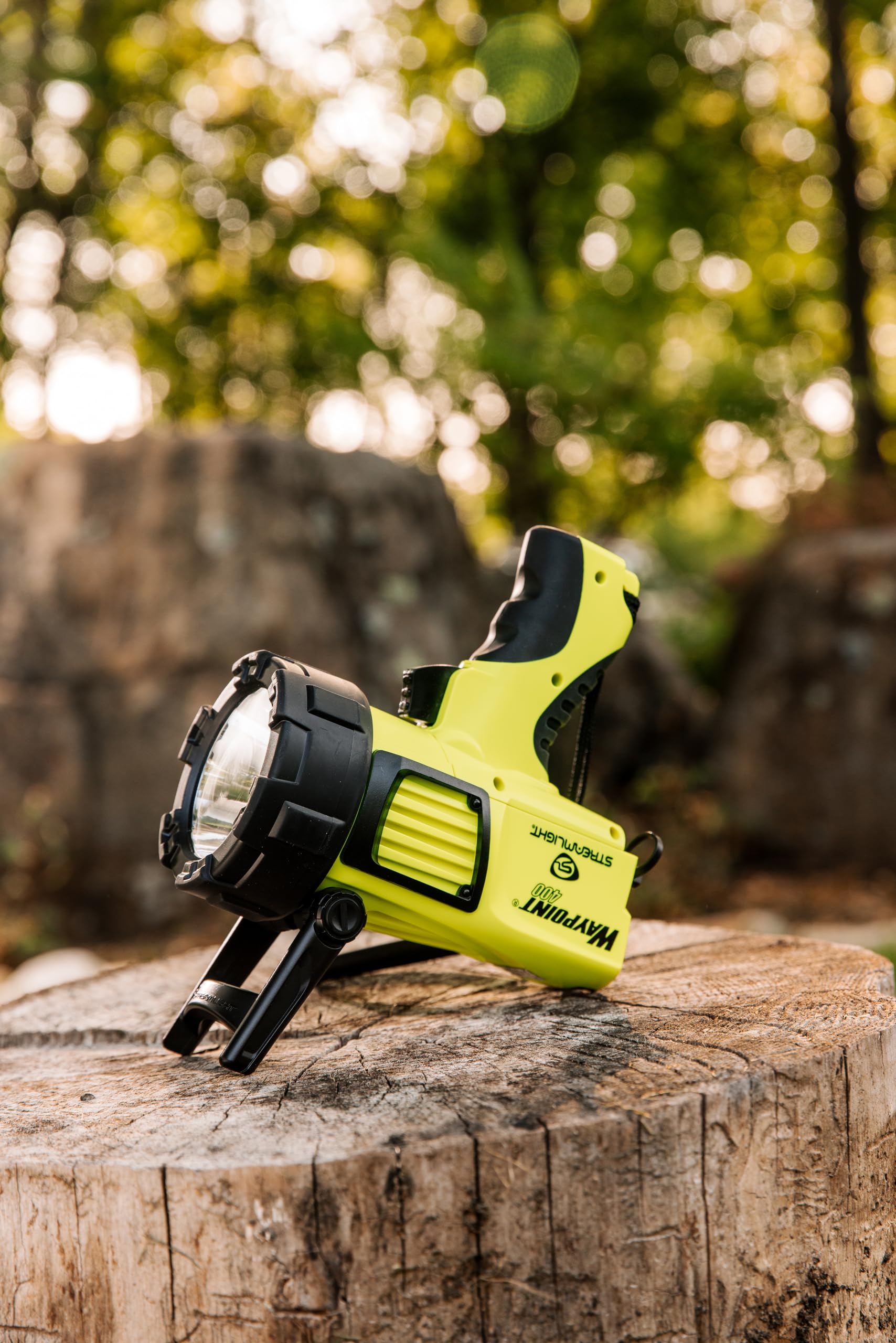 Streamlight WayPoint 44910 400 1400-Lumen 400,000-Candela Rechargeable Handheld LED Spotlight for Outdoor, Marine, and Emergency Use, Yellow