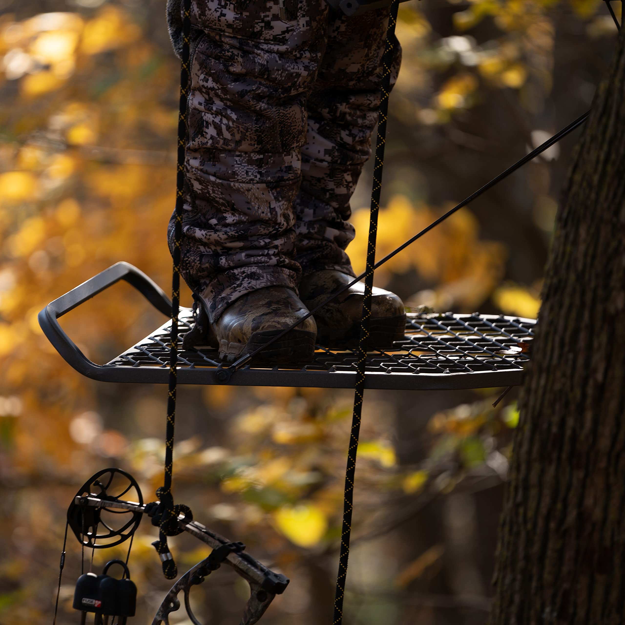 Big Foot RE556, TearTuff XL Lounger, Lever-Action Hang-On Tree Stand with TearTuff Flip-up Mesh Seat, Oversized 37.5” x 24” Platform, Arm/Foot/Back Rests, Black