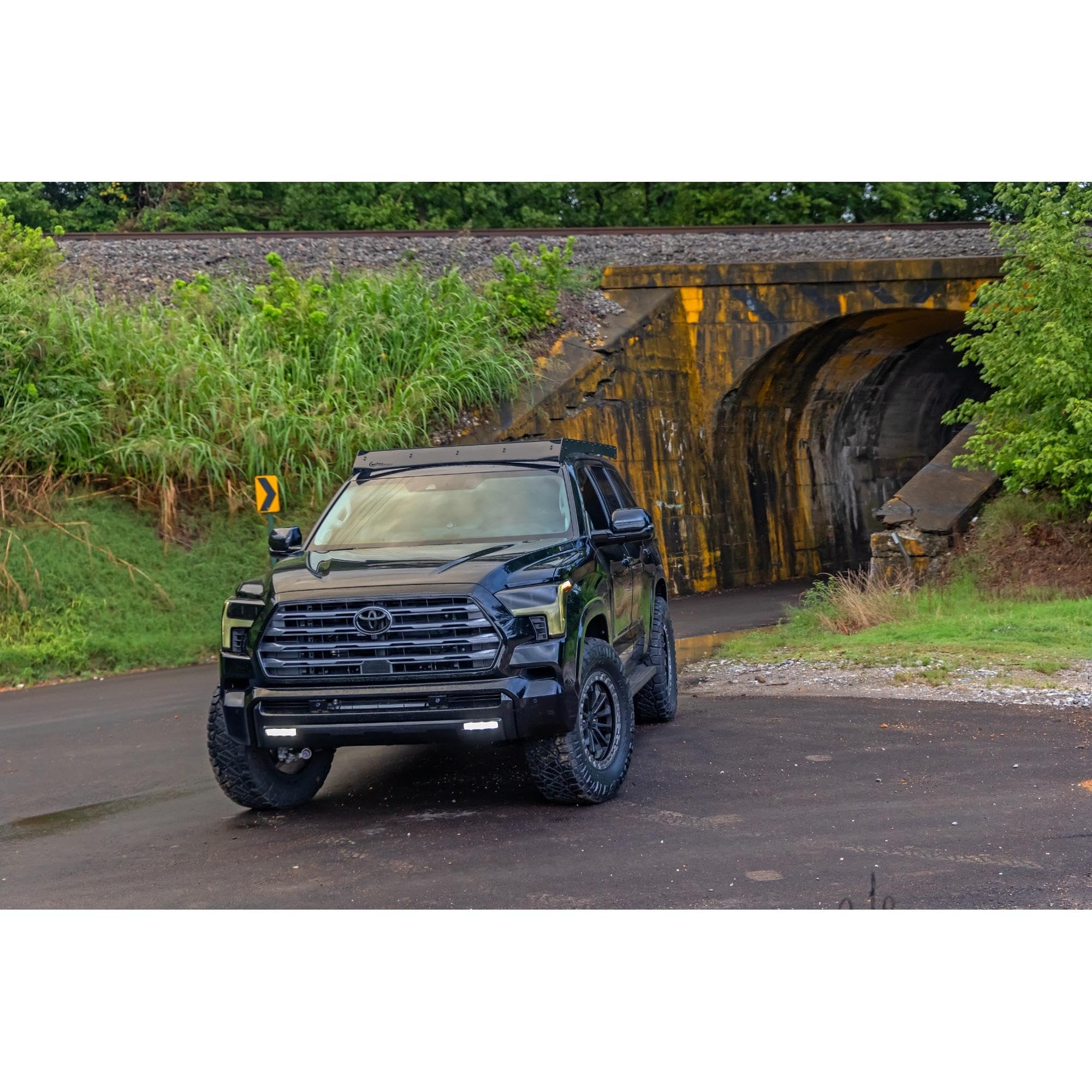 3.5" Inch Lift Kit Rough Country for 23-24 Toyota Sequoia 4WD - 70330_A