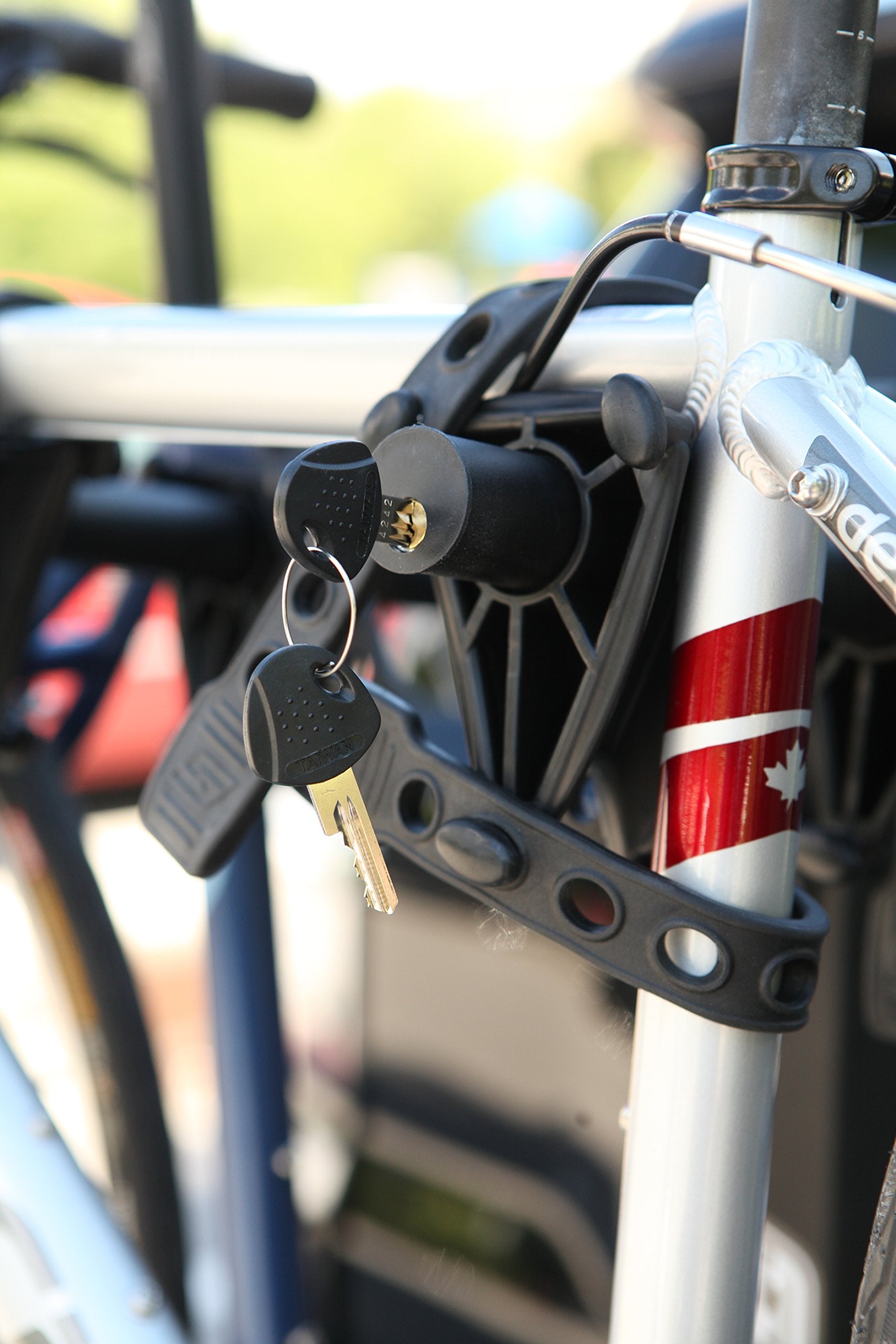 Titan 2 Swagman Folding Hitch Bike Rack, Black, Medium