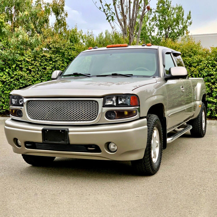 Black Headlights + Bumper Lamps Spec-D Tuning Compatible with 2000-2006 GMC Sierra 1500 2500 Yukon XL Denali, Left + Right Pair Assembly