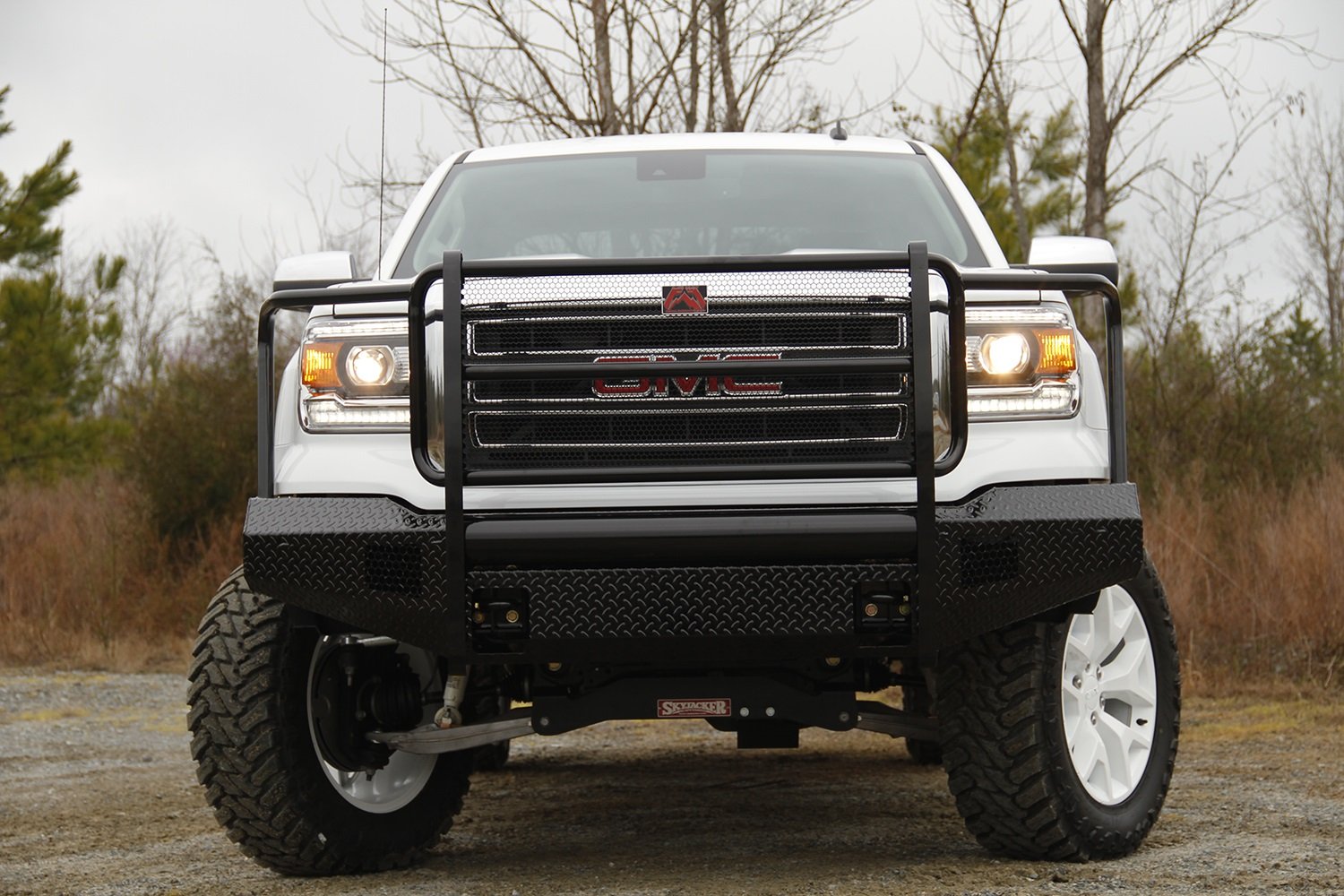 GM07K21601 Fab Fours Bumper