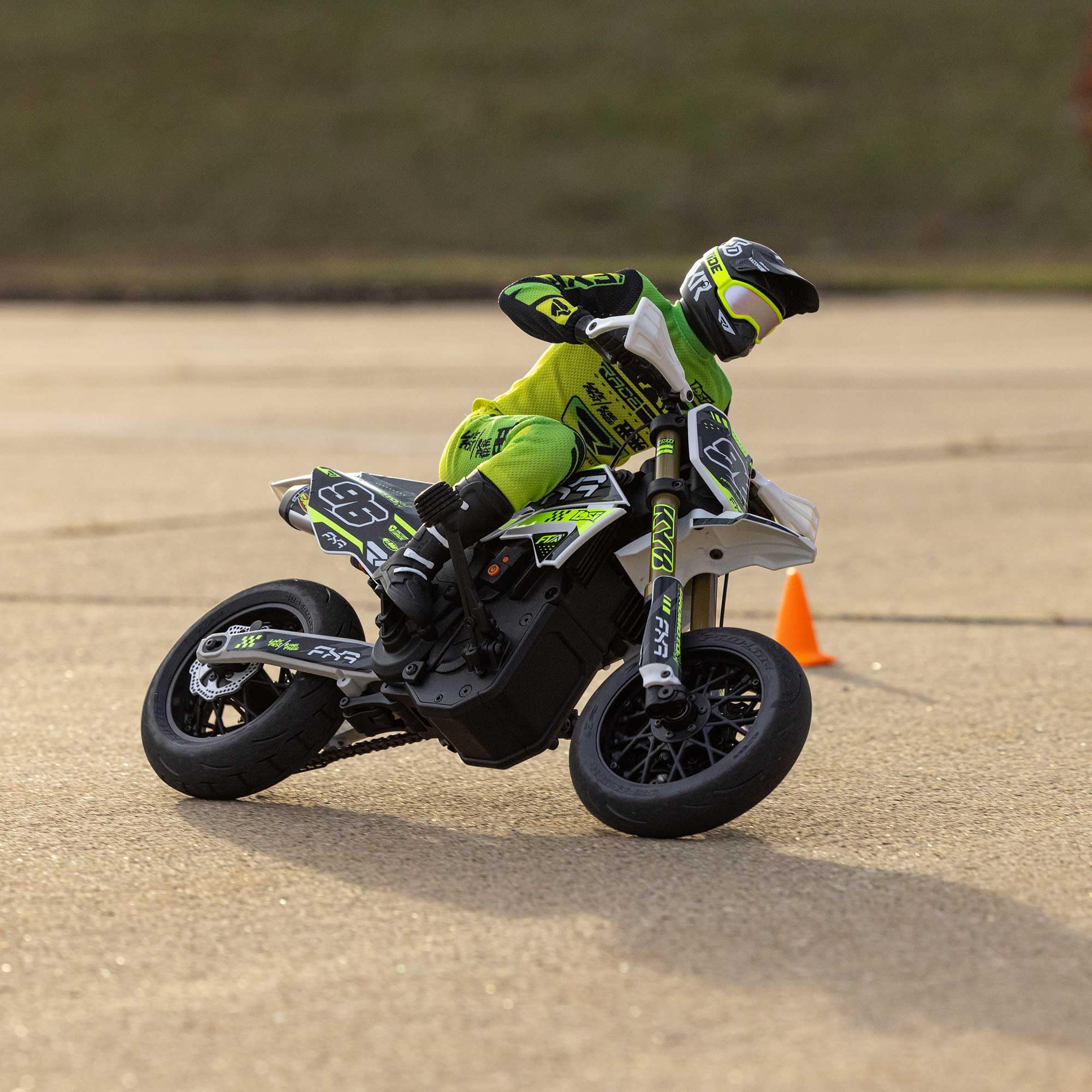 Losi 1/4 Promoto-SM Super Moto Motorcycle FXR White RTR with Battery and Charger LOS-2310