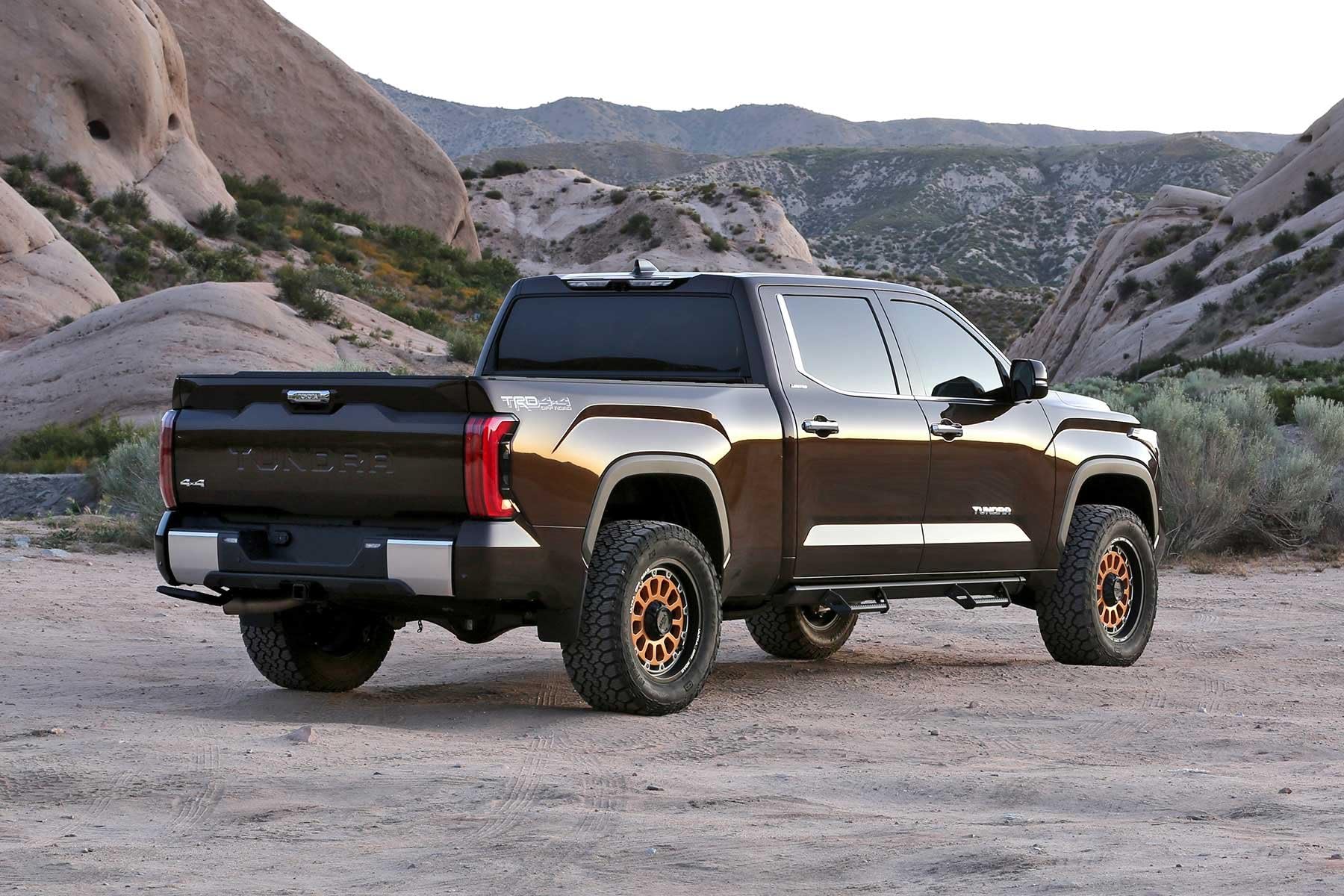 3 UCA KIT Fabtech W/UNIBALLS & FR SHK SPCRS & RR COIL SPACERS & RR PERF SHOCKS 2022 TUN K7086