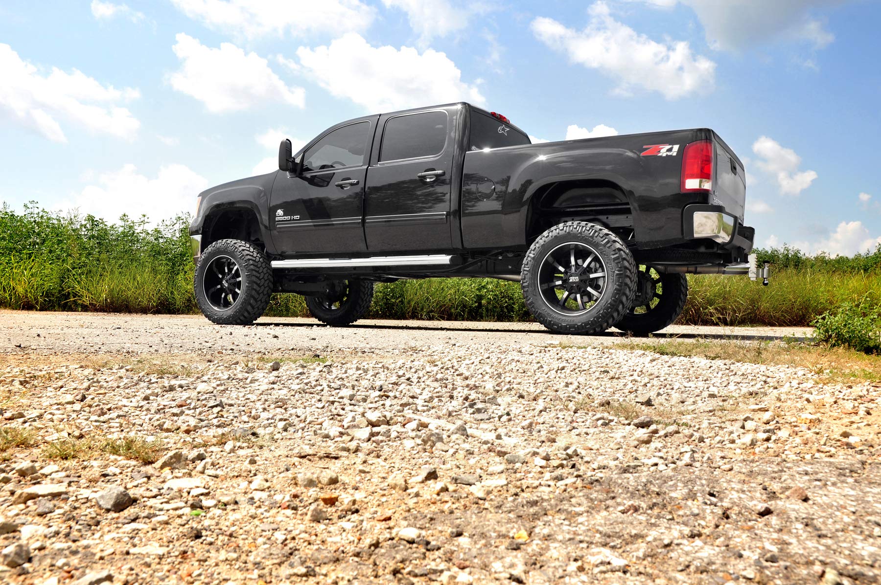 6" Rough Country V2 Lift Kit for 01-10 Chevy Silverado GMC Sierra HD 2WD - 22070