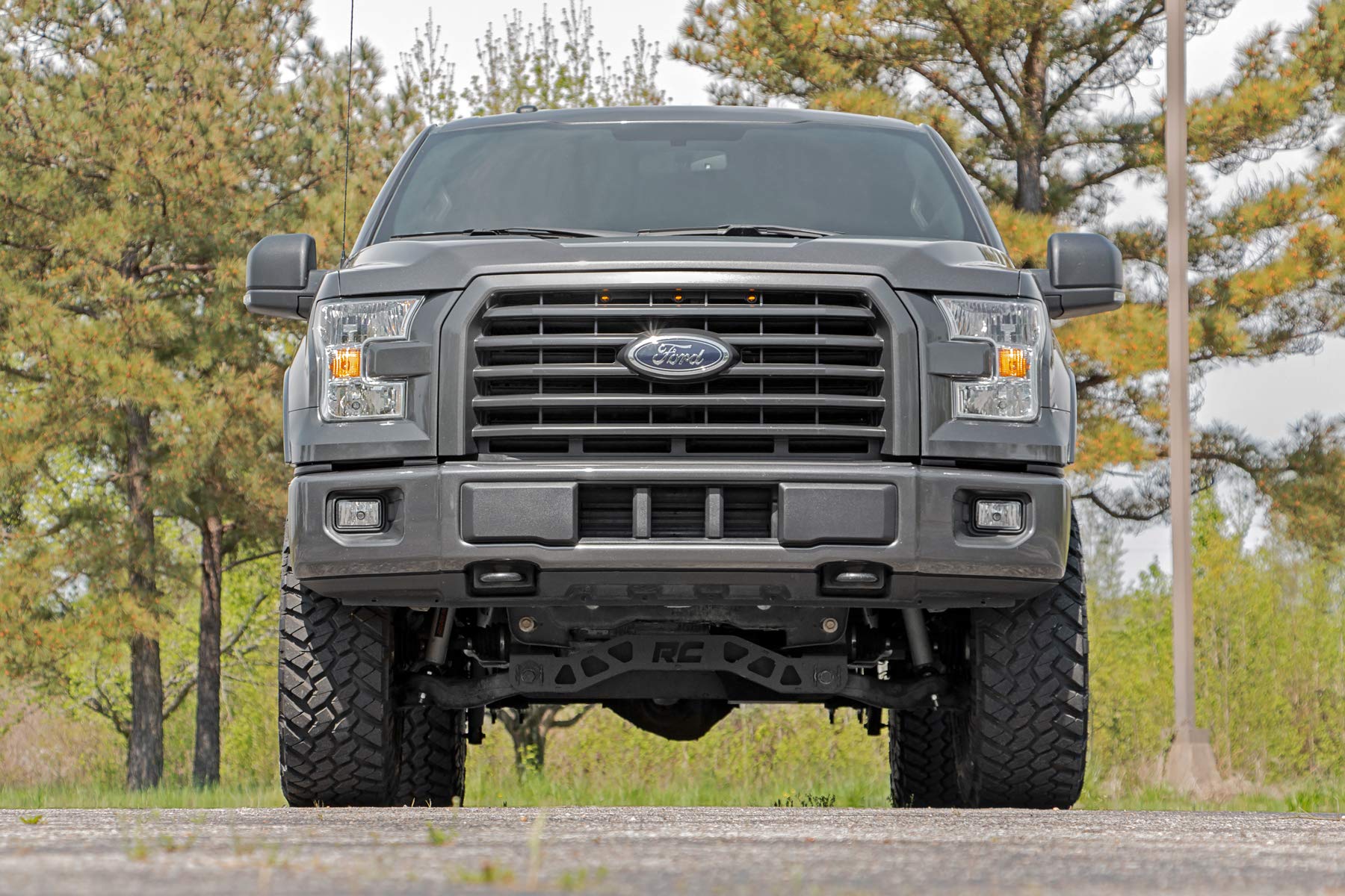 4" Suspension Lift Kit Rough Country for 2015-2020 Ford F-150 2WD - 55130