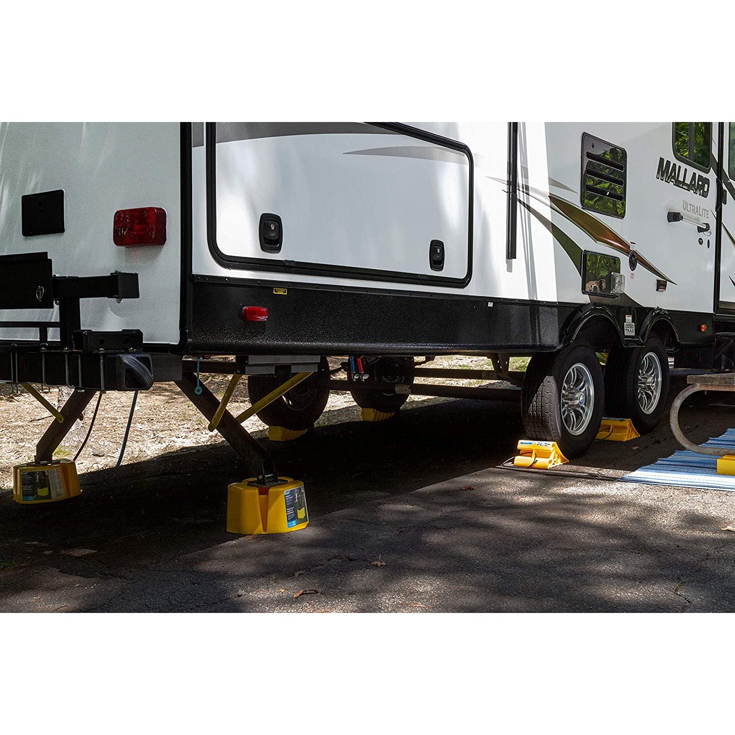 Yellow Camco Stabilizer Jack Support - A Sturdy, Durable Surface for Stabilizer Jacks | Offers 7" of Lift| Constructed with Durable UV Resistant Material - (44424)