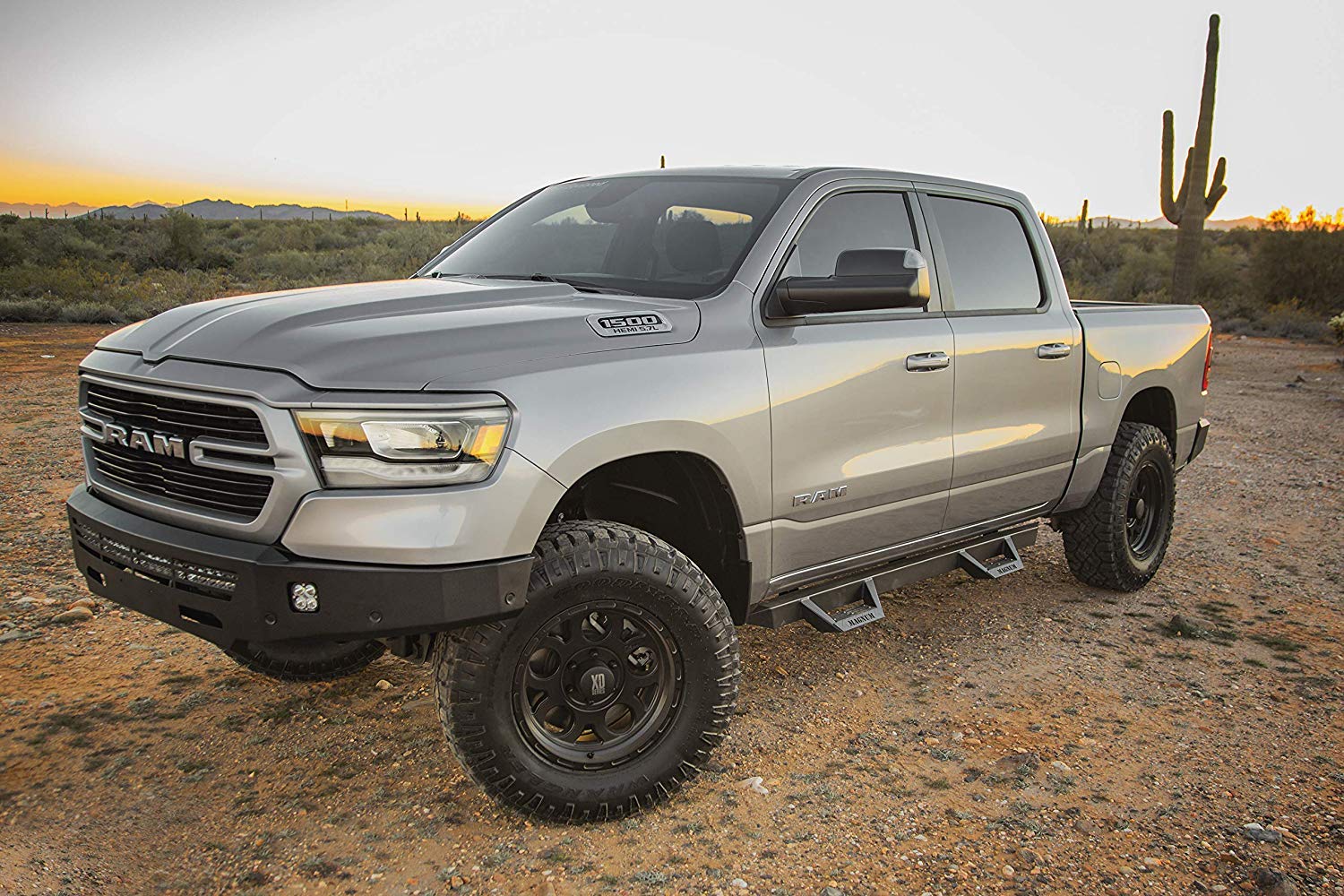 RT Step MAGNUM for Dodge Ram Crew Cab (Light Duty/Heavy Duty)