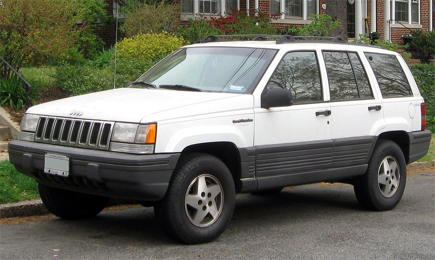 HushMat 66500 Thermal and Sound Insulation Kit (1993-2004 Grand Cherokee - ZJ, WJ and WK)