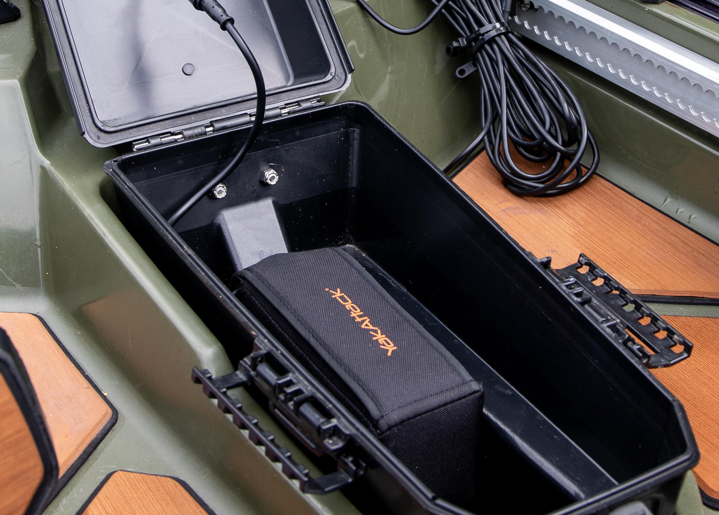 20Ah YakAttack Kayak Fish Finder Battery Power Kit | Portable Lithium-ion Water Resistant Battery Pack Powered by Nocqua | 110 Volt Charger and Device Connection | Kayak Fishing Accessories