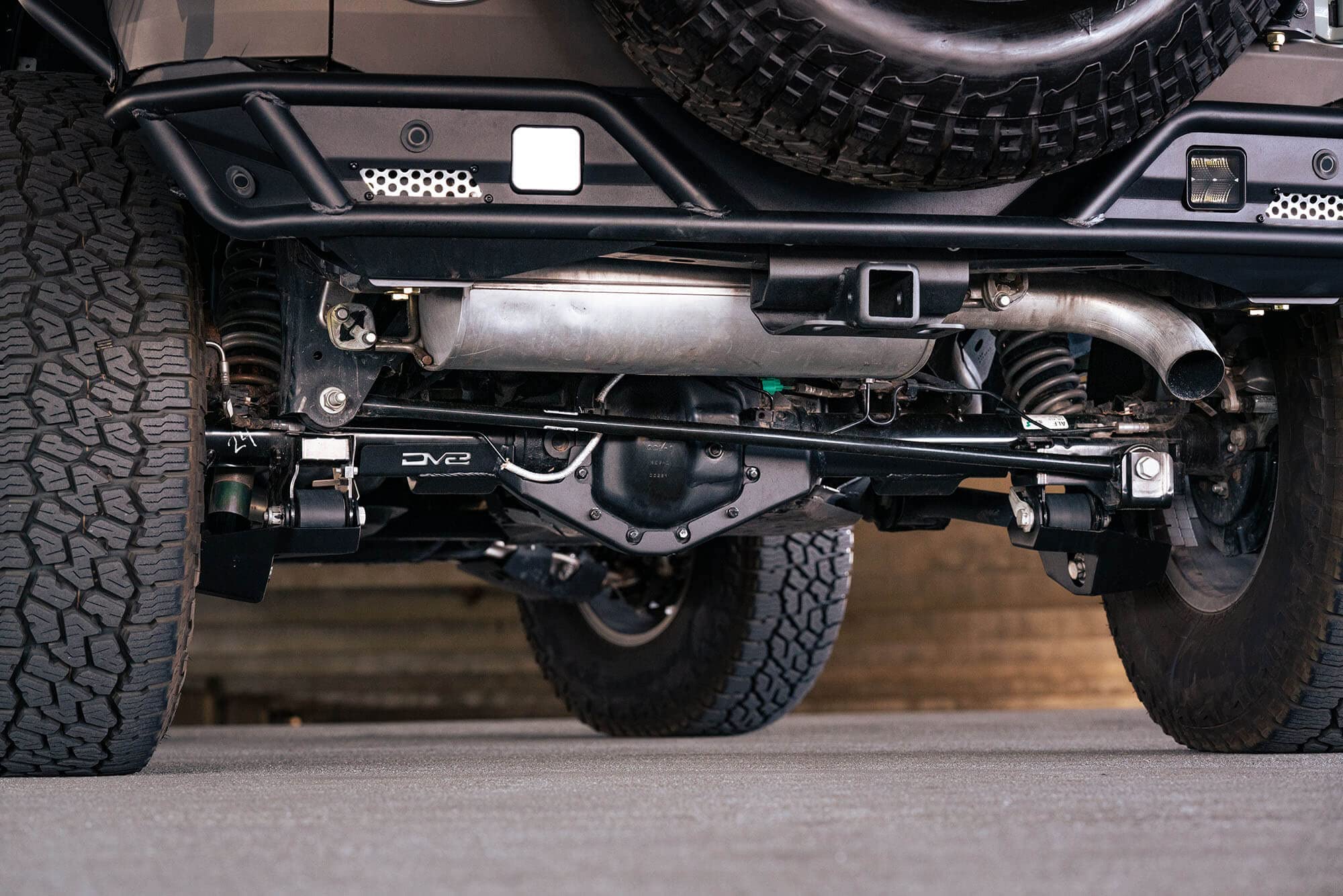 Rear Differential Skid Plate DV8 Offroad for 2021-2025 Ford Bronco | Paintable Aluminum Inserts | Quick & Easy Installation | Multiple Drain Holes | Bolt-on Installation | Black Finish