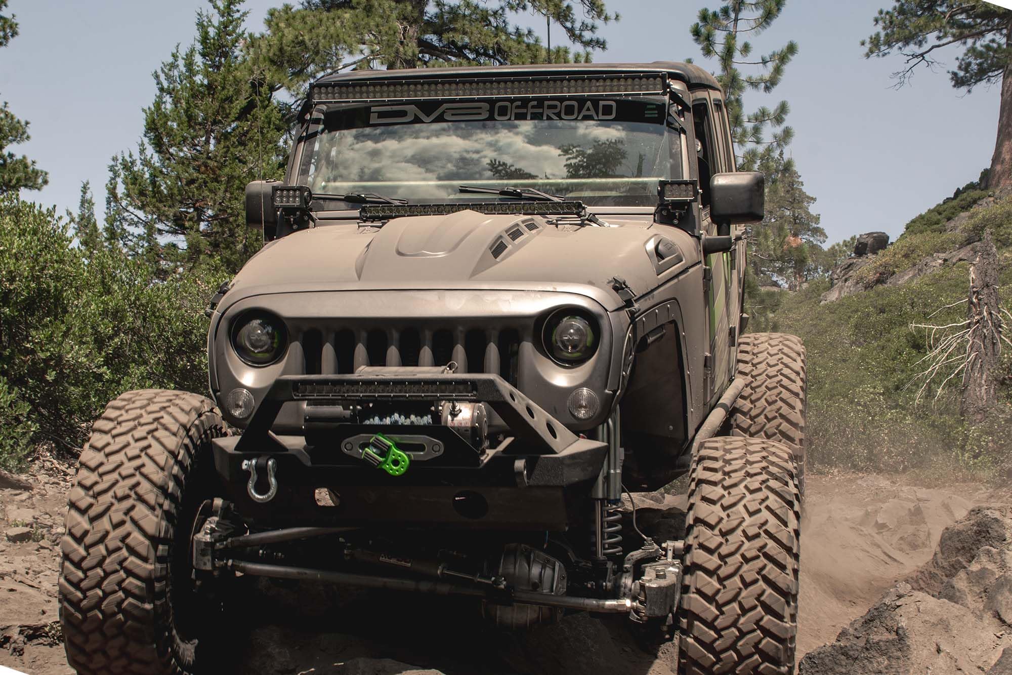 DV8 Offroad Heat Dispersion Hood fits Jeep Wrangler JK 2007-2018 | Raised and Vented Center Cowl | Dual-vented for Maximum Air Flow | Under-hood Insulation Included