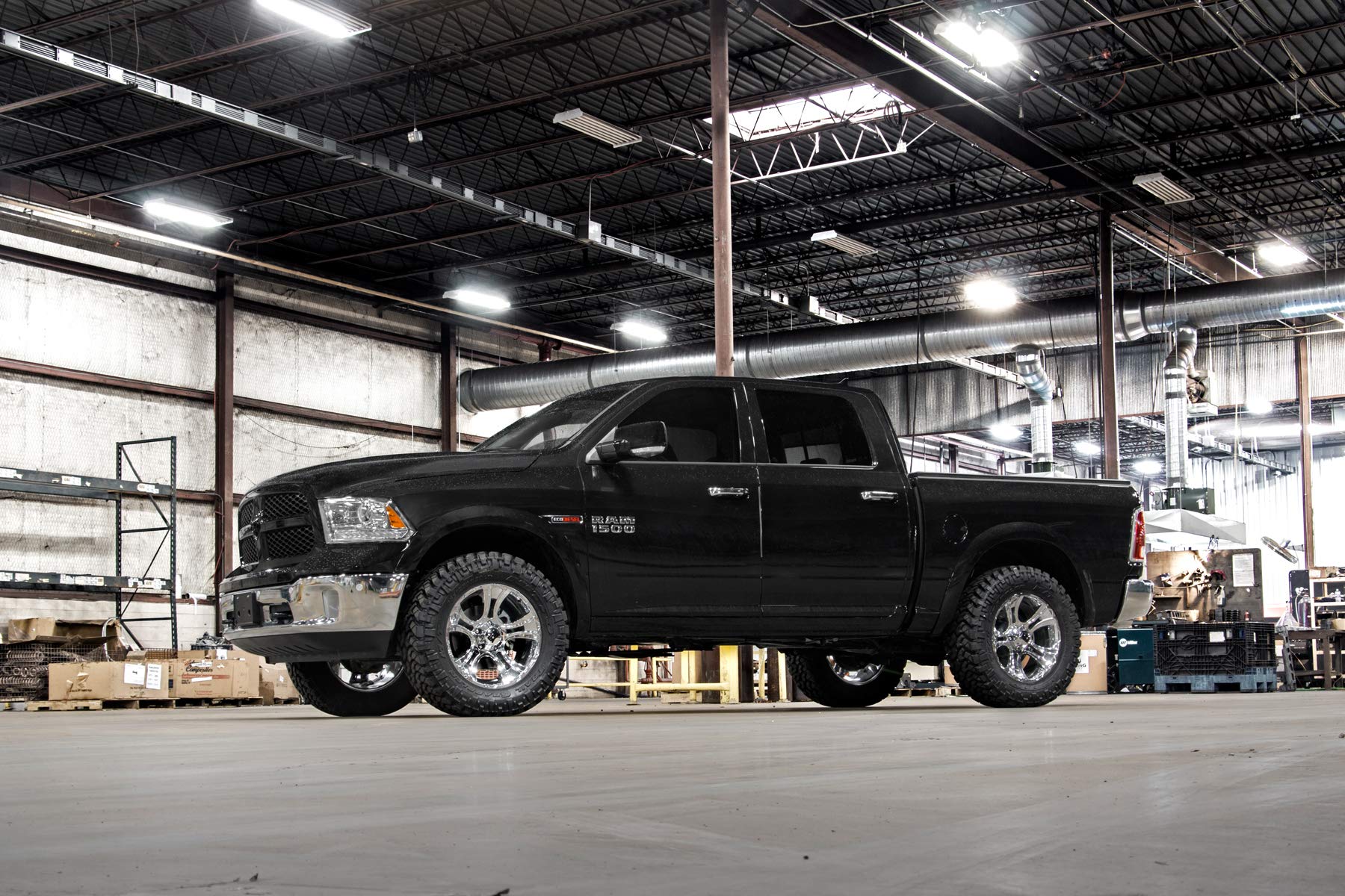 Rough Country 2.5" N3 Loaded Struts for 4WD 2009-2011 Ram Truck 1500 - 501025