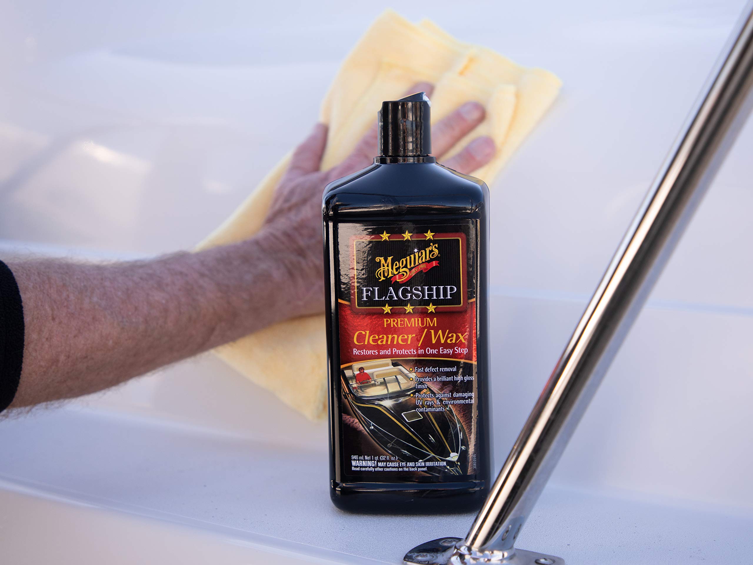 Meguiar's Premium Cleaner Wax Flagship M6132 - Pro-Grade Boat and RV Cleaner Wax for Fiberglass & Gel Coats - Remove Defects, Boost Gloss and Apply Long-Lasting Protection All in One Step, 32 Oz