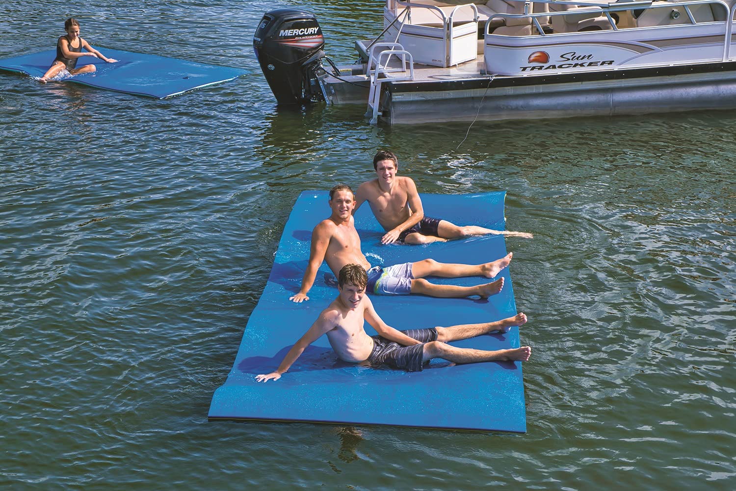 WOW CHILLRAFT Watersports 20X6' Blue/White/red