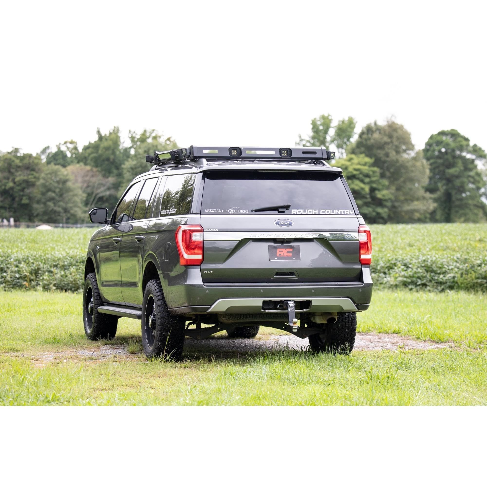 3" Suspension Lift Kit Rough Country for 2018-2024 Ford Expedition 4WD - 40240