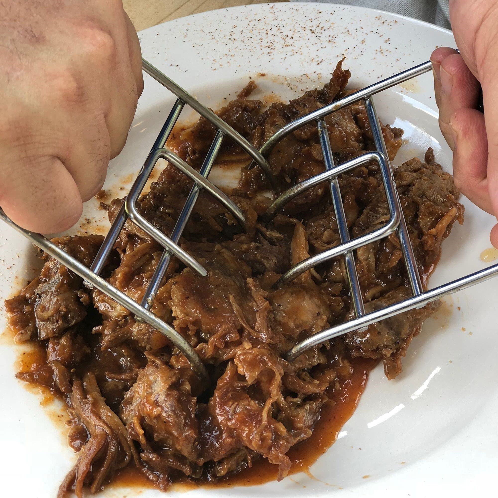 Bayou Classic Stainless 500-708 Bayou Claws Features Claws w/ Soft Grip Handles Perfect For Shredding Cooked Pork Beef Chicken and Alligator