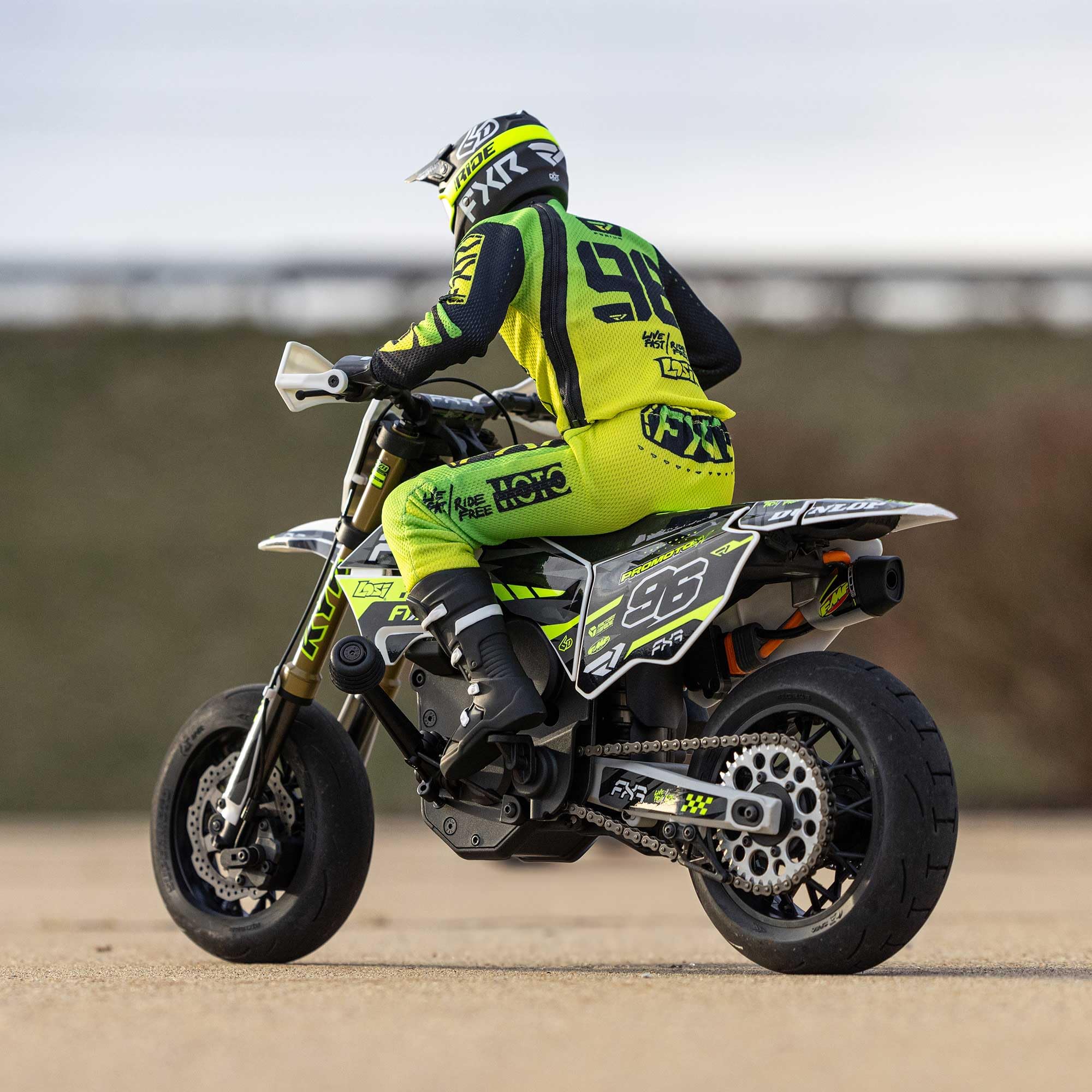 Losi 1/4 Promoto-SM Super Moto Motorcycle FXR White RTR with Battery and Charger LOS-2310