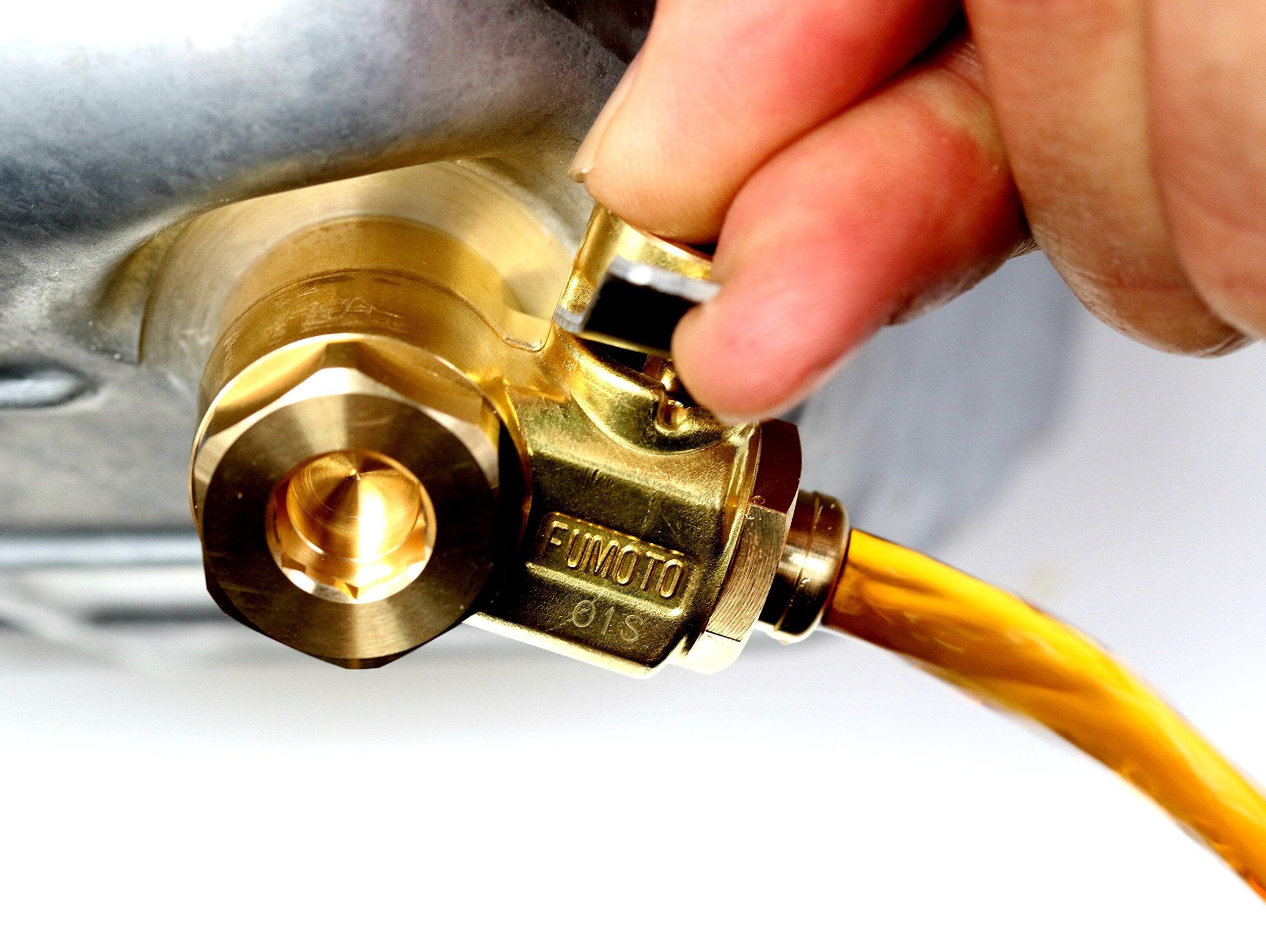 Fumoto® Valve F101SX: New Generation with 1/2"-20 Thread Size