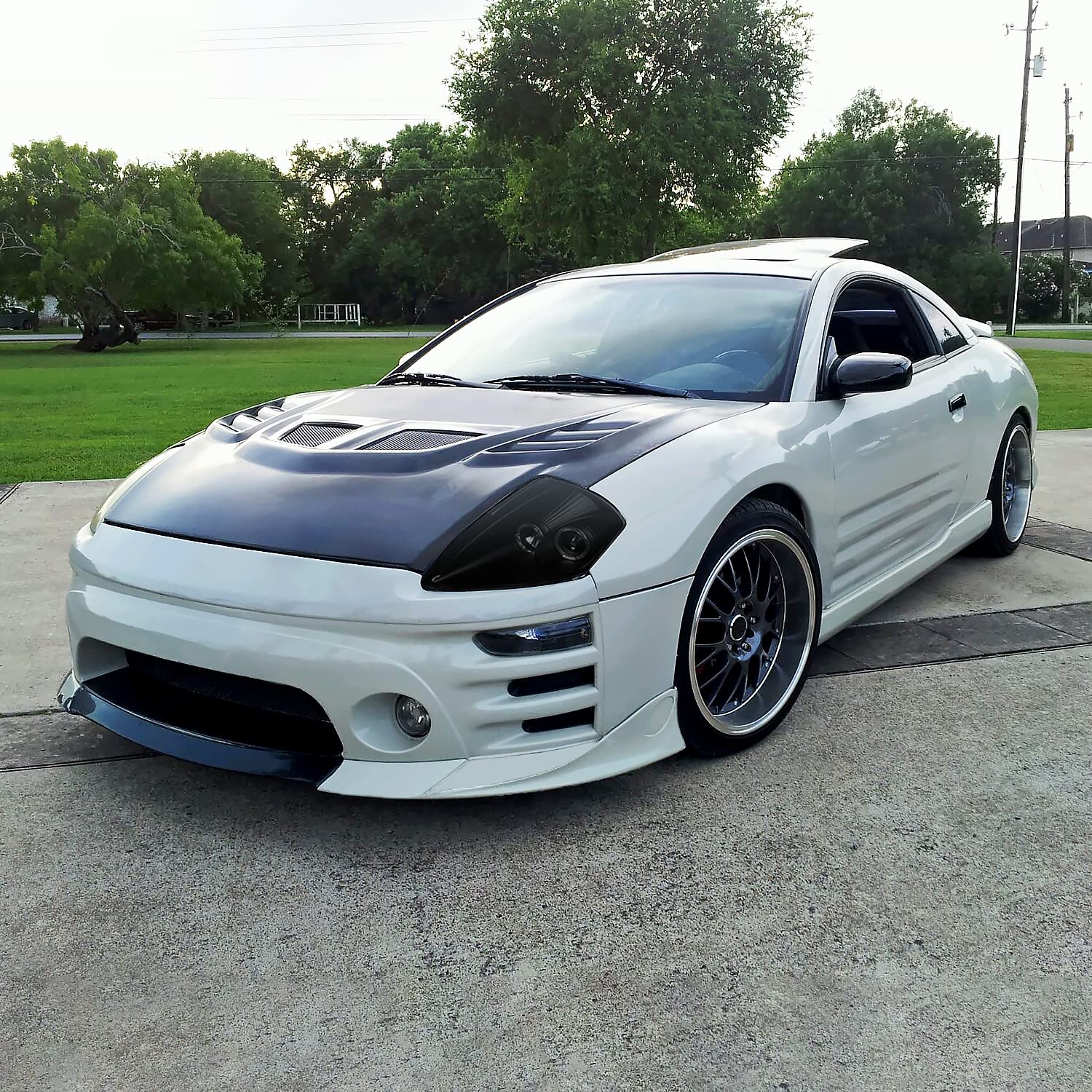 Black Smoke SPEC-D TUNING Halo Projector Headlights Compatible with 2000-2005 Mitsubishi Eclipse, Left + Right Pair Headlamps Assembly