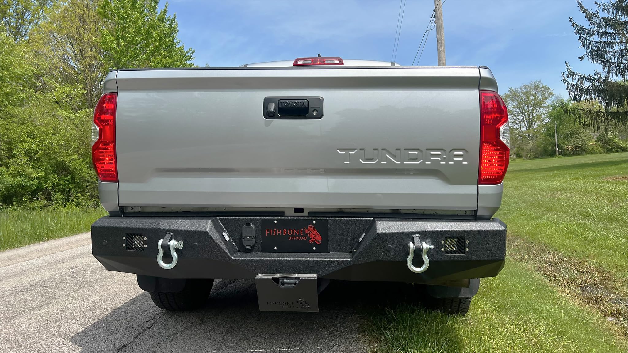 FB22391-2014-2021 FISHBONE Compatible with/Replacement for Toyota Tundra Rear Bumper