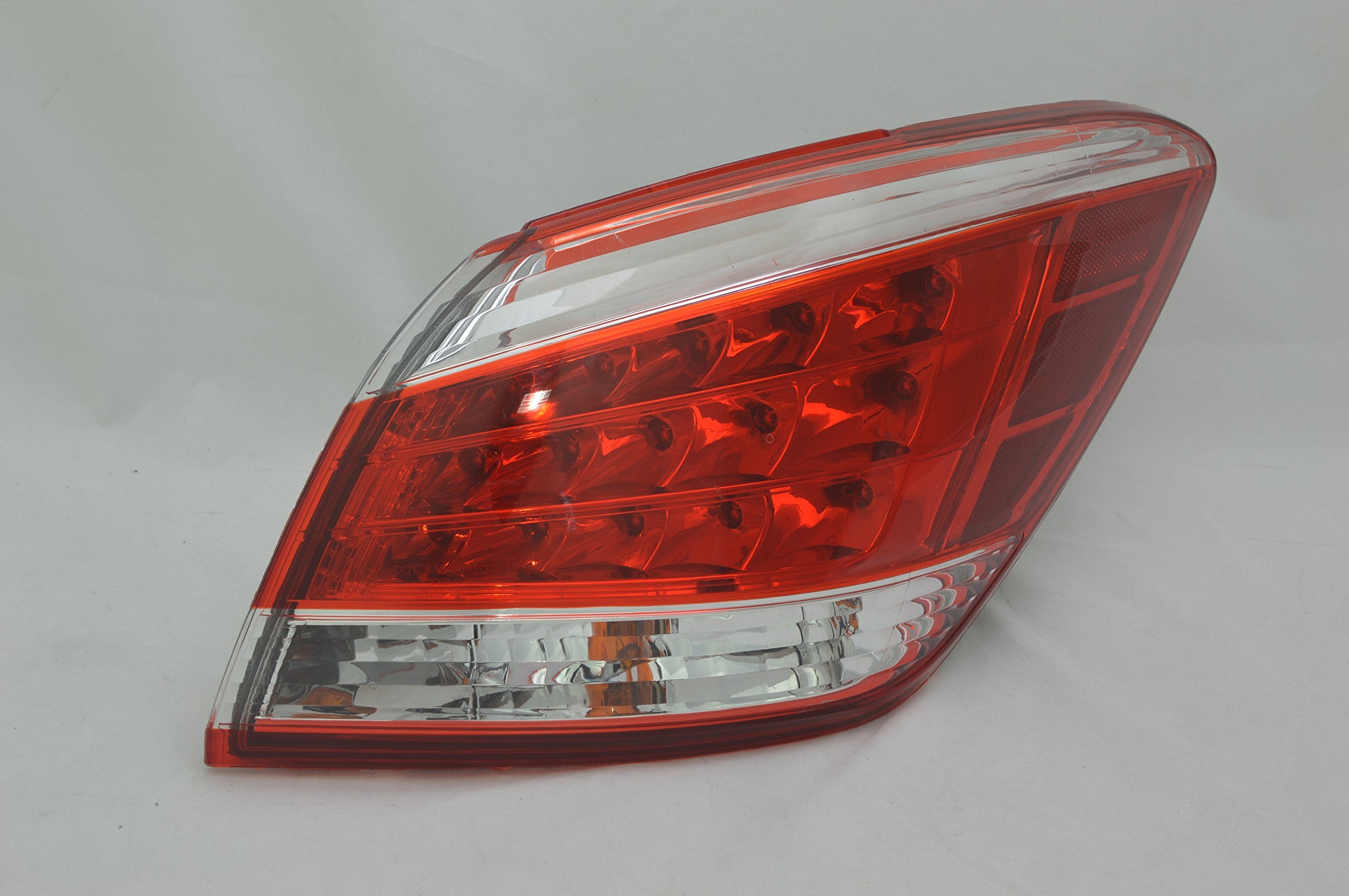 Right TYC Tail Light Assembly Compatible with 2011-2012 Nissan Murano
