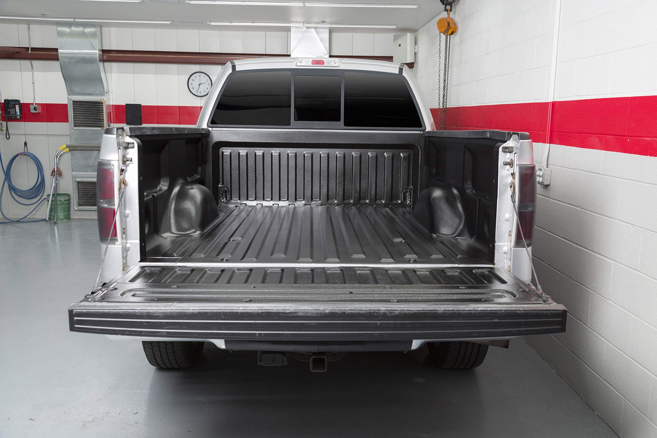 Rust-Oleum Automotive 272741 Professional Grade Truck Bed Coating Spray, 15 oz, Matte Black, (Pack of 1)