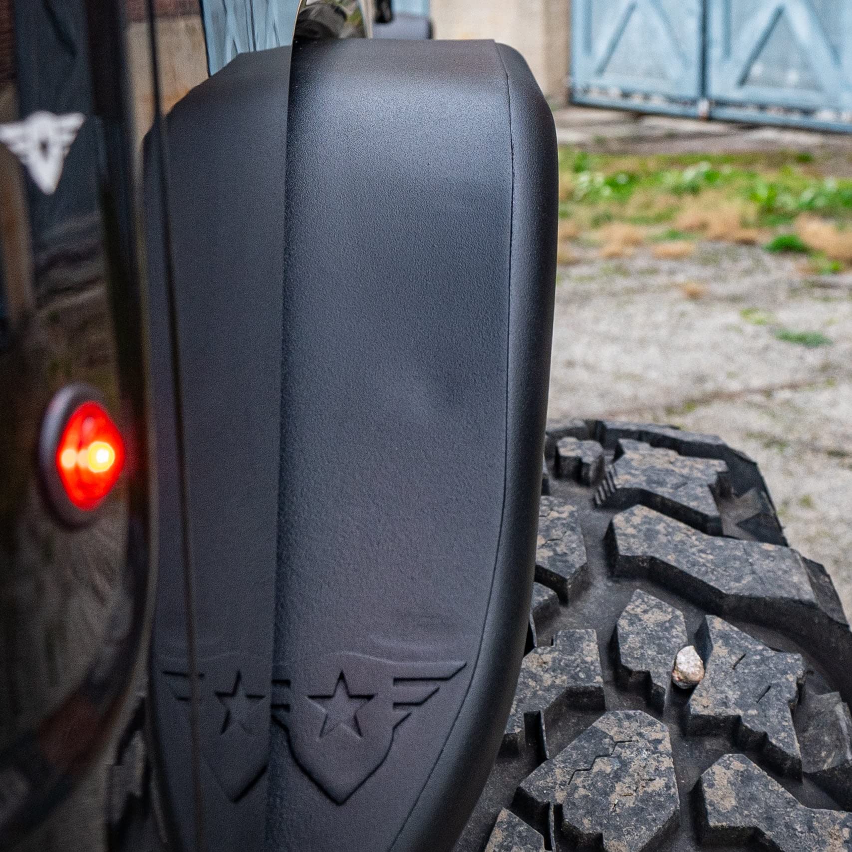 Combat Off Road Black Aluminum Full Assault Fender Kit - Rear Compatible with Jeep JL/JLU