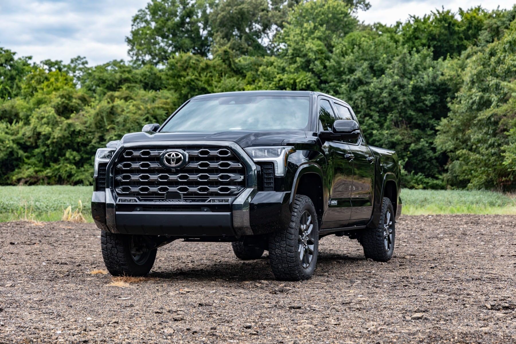3.5" Inch Rough Country Lift Kit for 2022-2024 Toyota Tundra 4WD - 71300